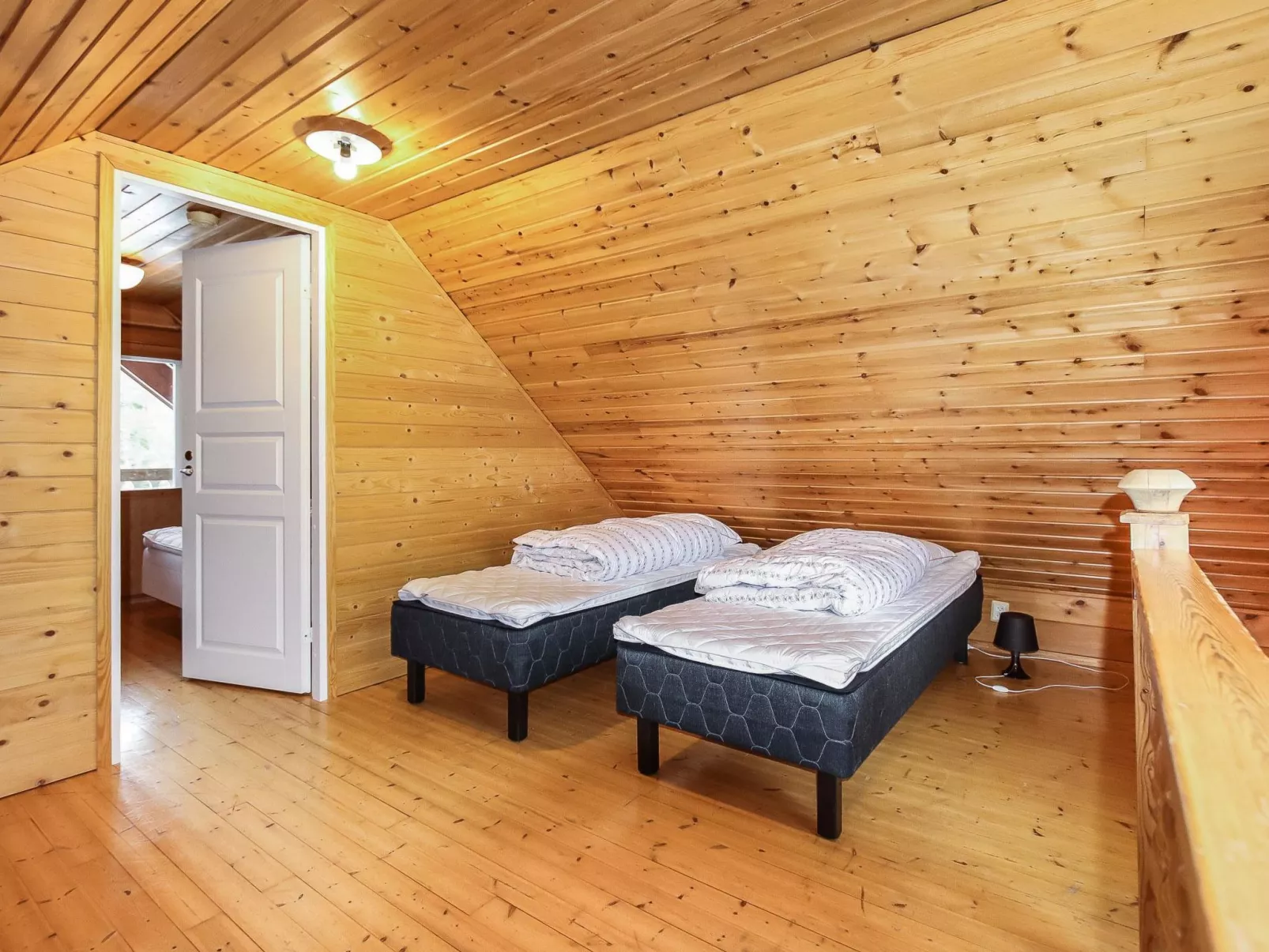 Alppikylä 4a paritalo-Binnen