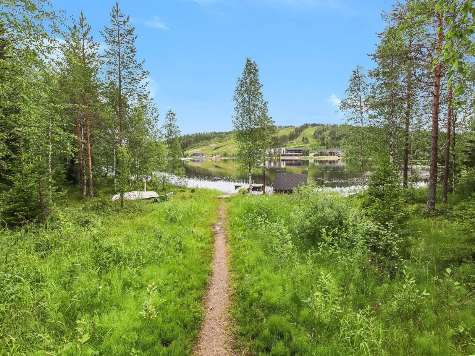 Taukotuli 4 paritalon alakerta-Binnen