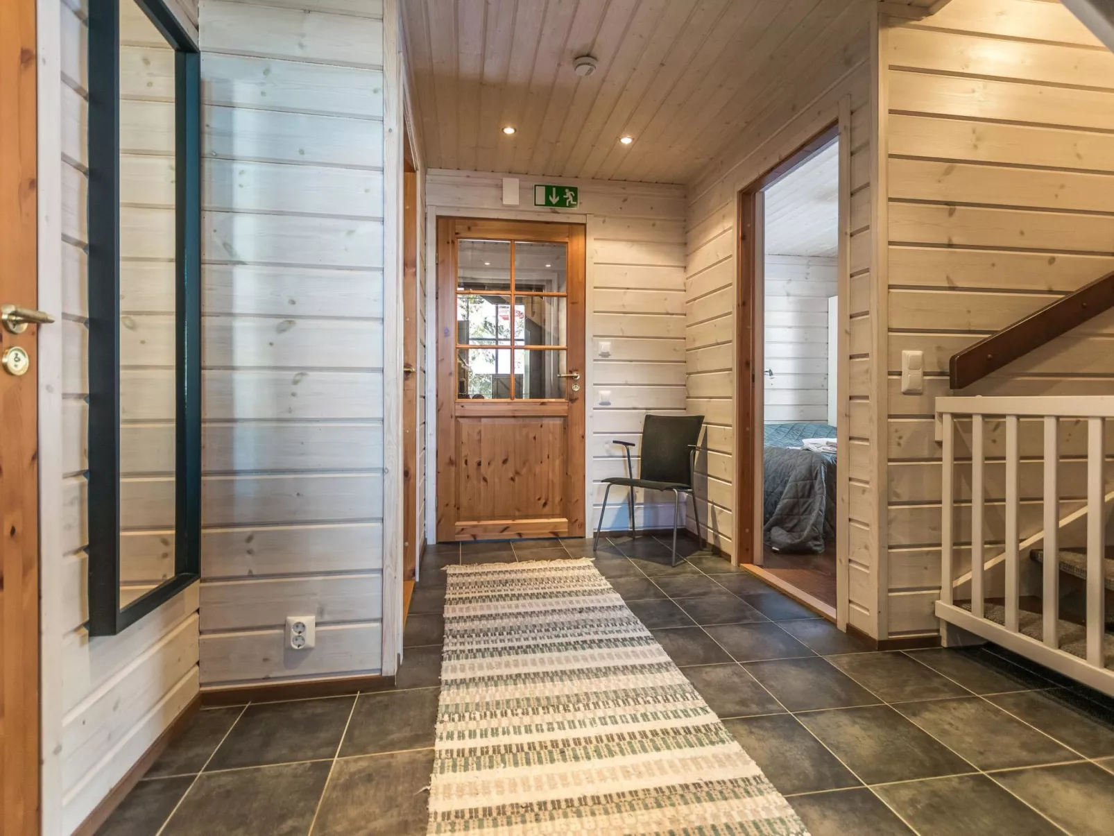 Aurinko-saaga 6 paritalo-Binnen