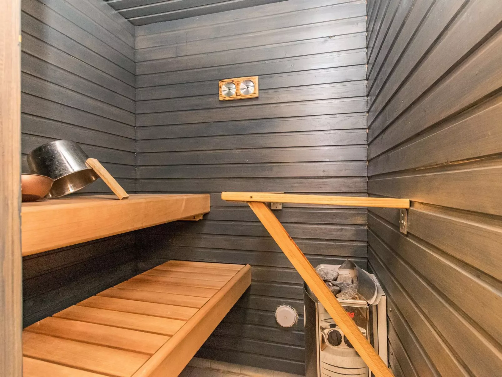 Paljakan pirtit a1-Binnen