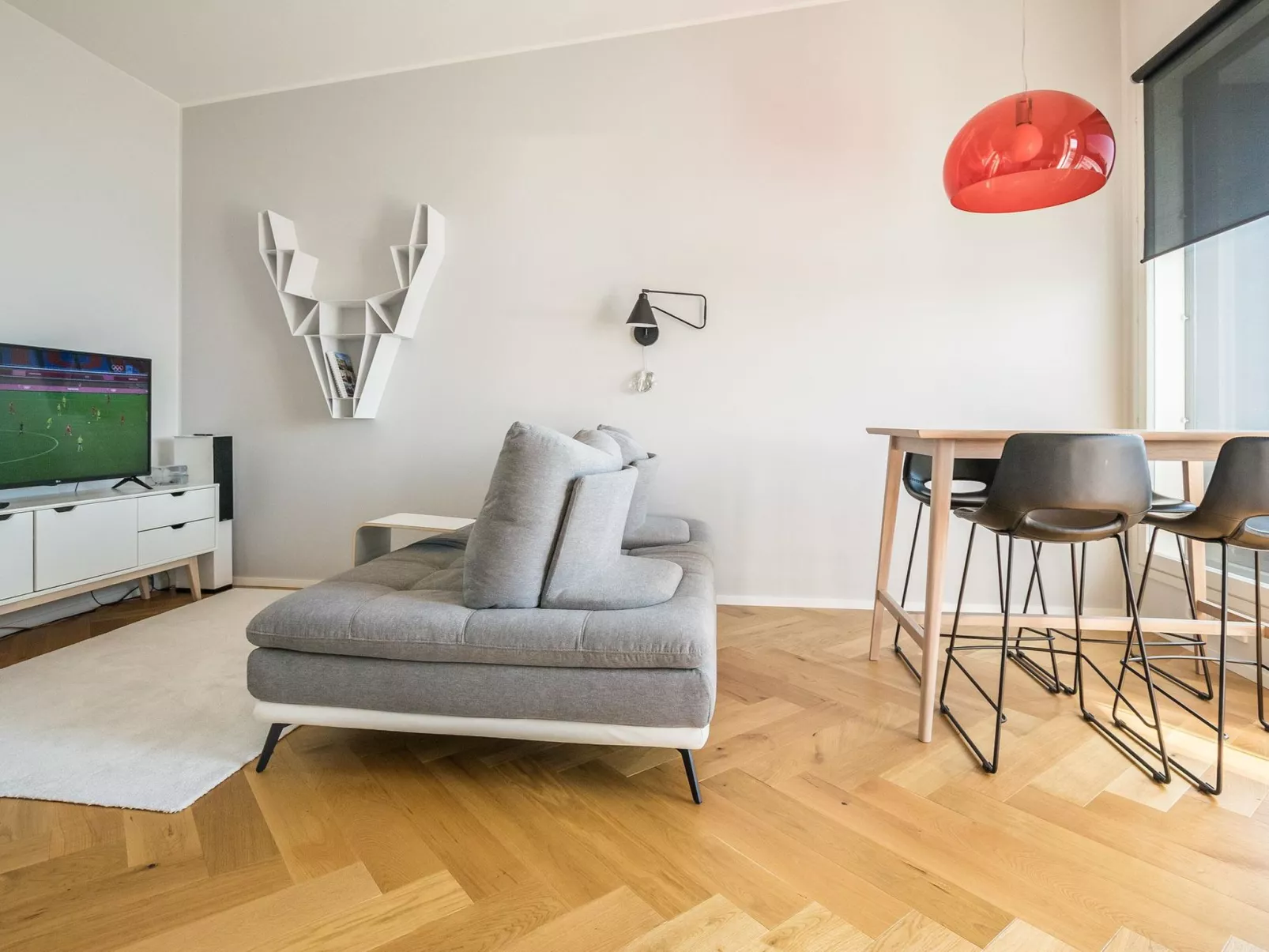 Helsinki rooftop-Binnen