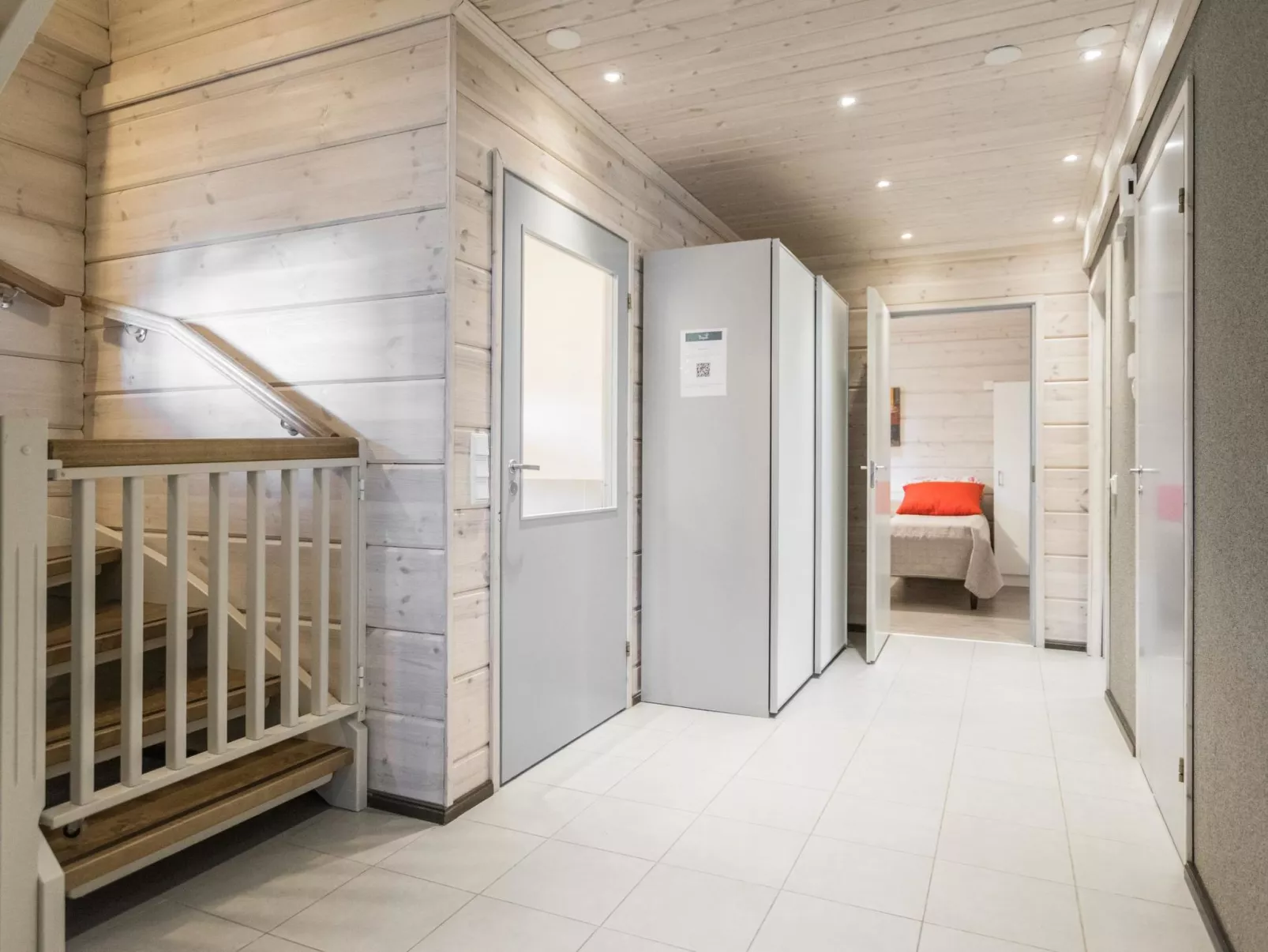 Sinisen tien helmi-Binnen