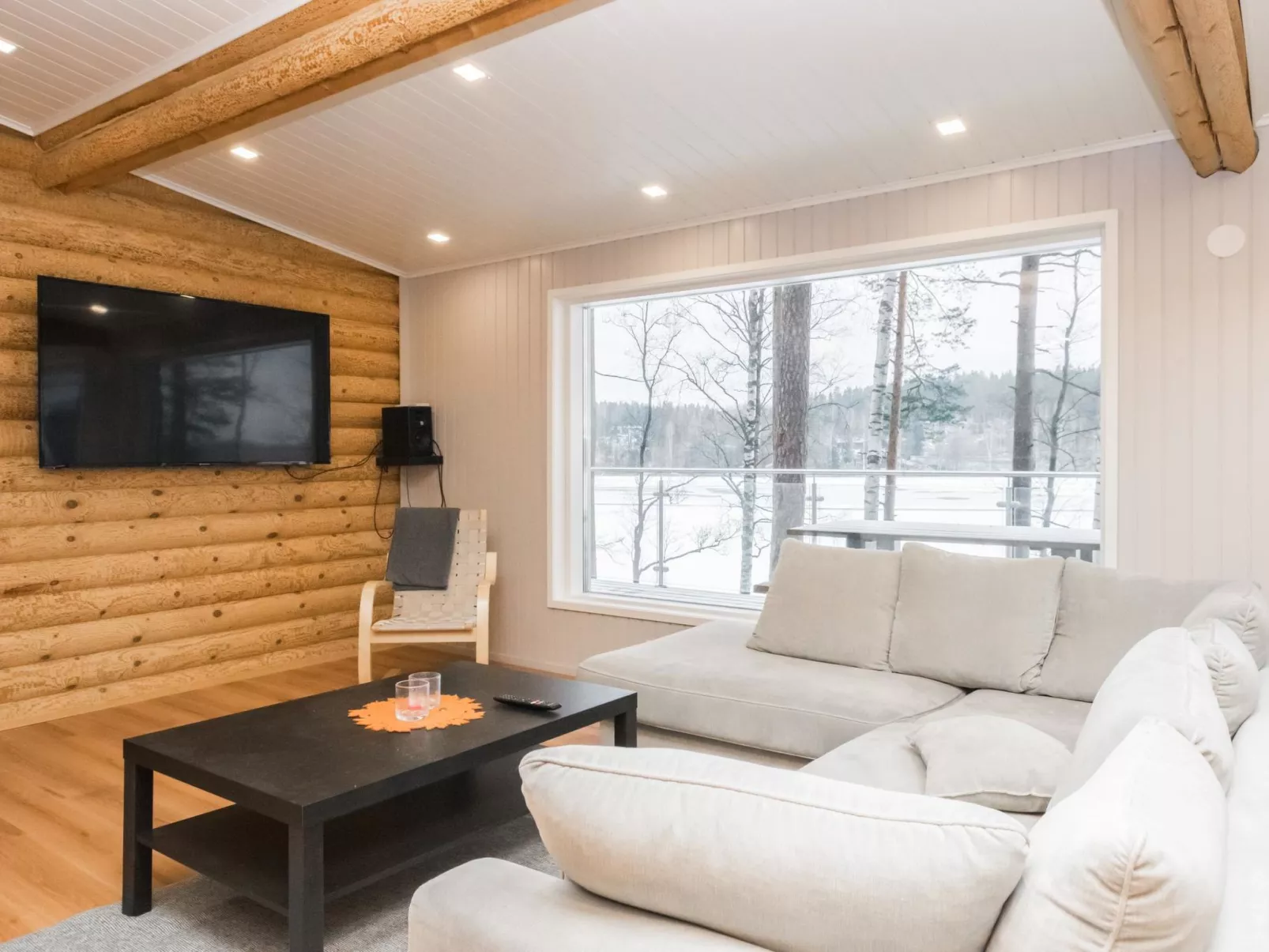 Villa lahnajärvi - Binnen