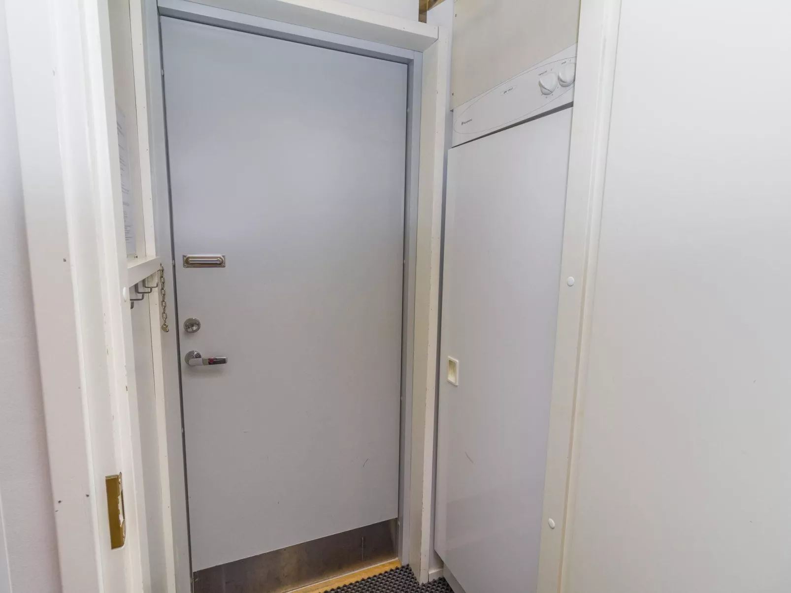 Vuosselin helmi b21-Binnen