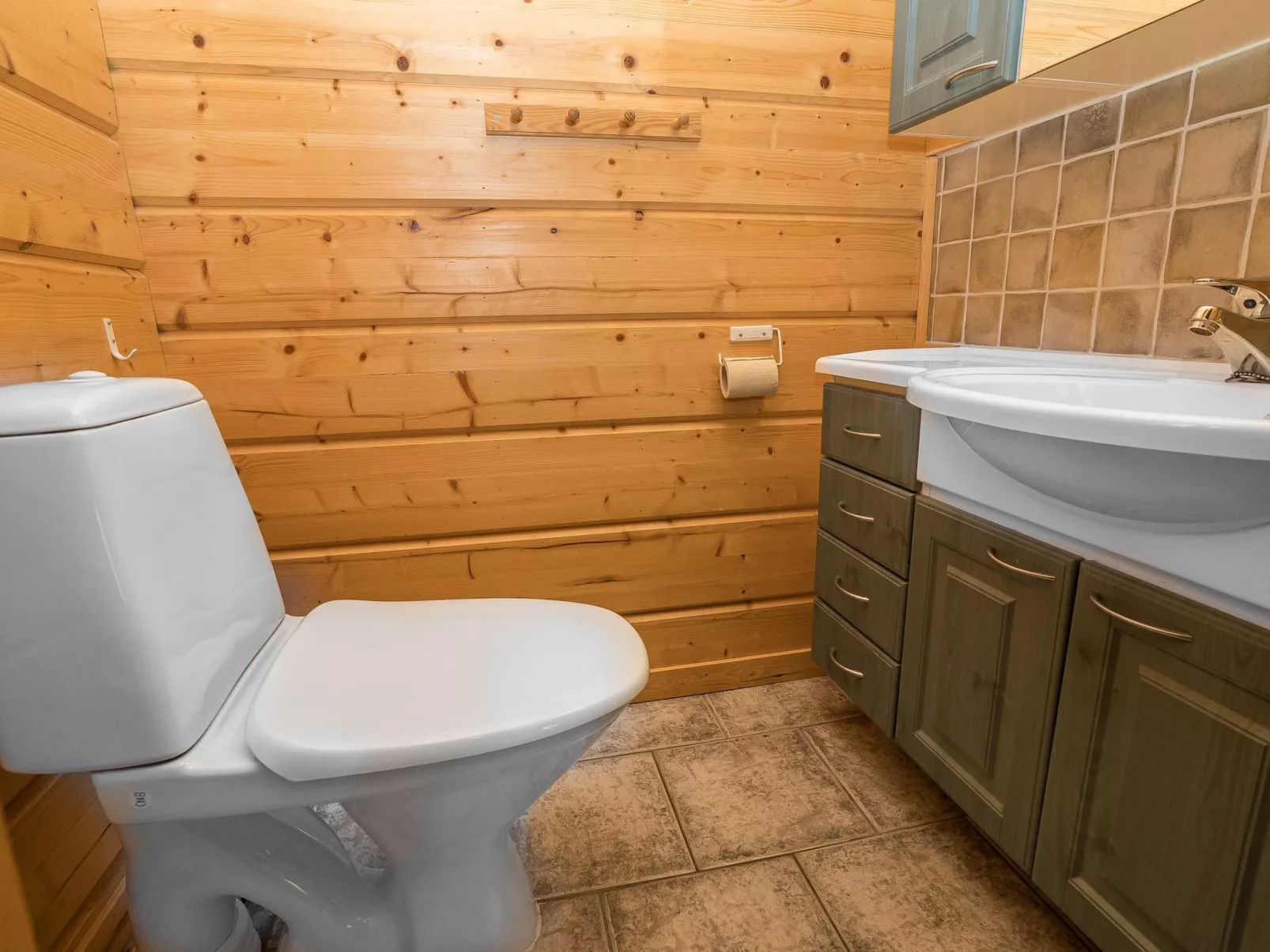 Kinostupa 2a (18)-Binnen