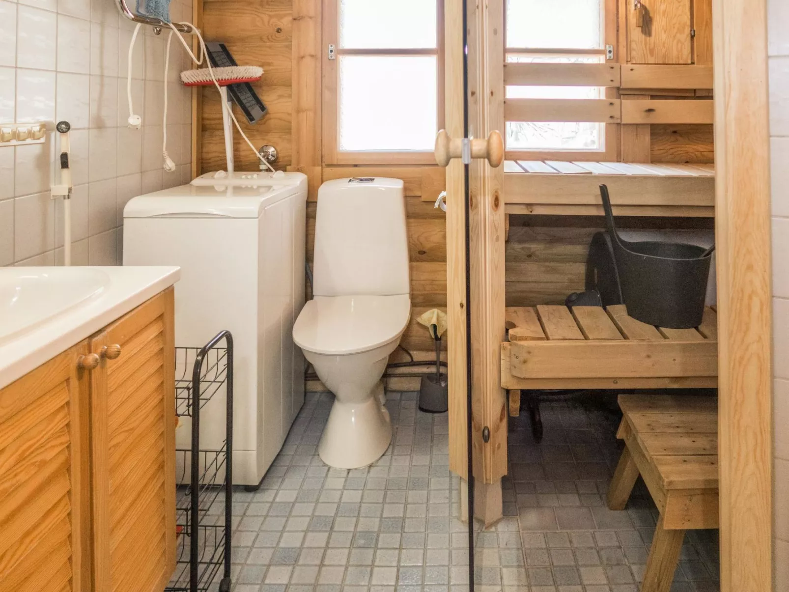 Ruka-kitkan käki-Binnen