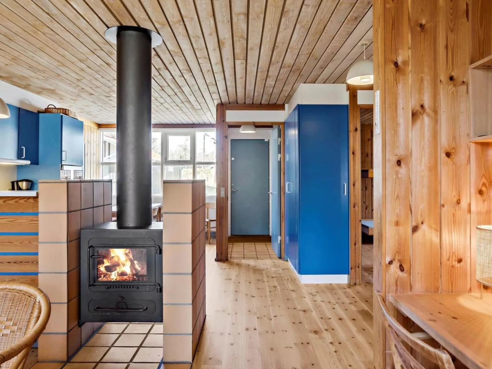 "Orpah" - 100m from the sea-Binnen