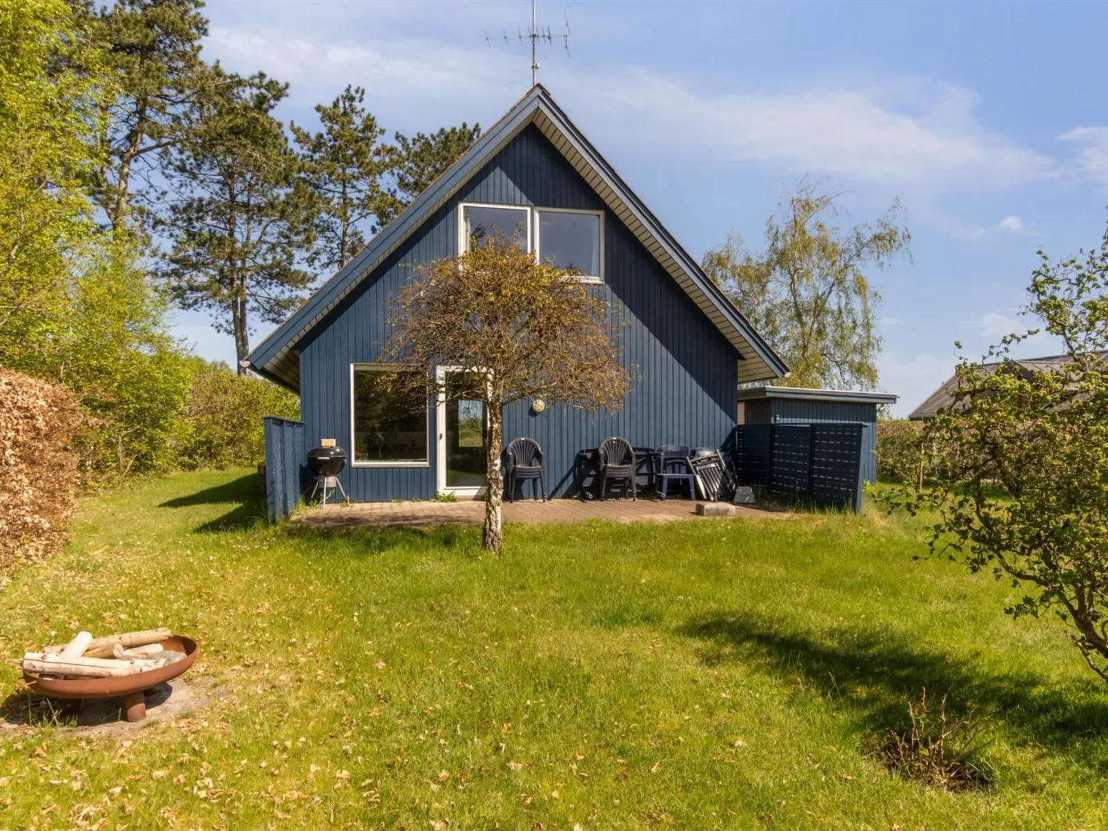 "Naina" - 200m from the sea-Buiten