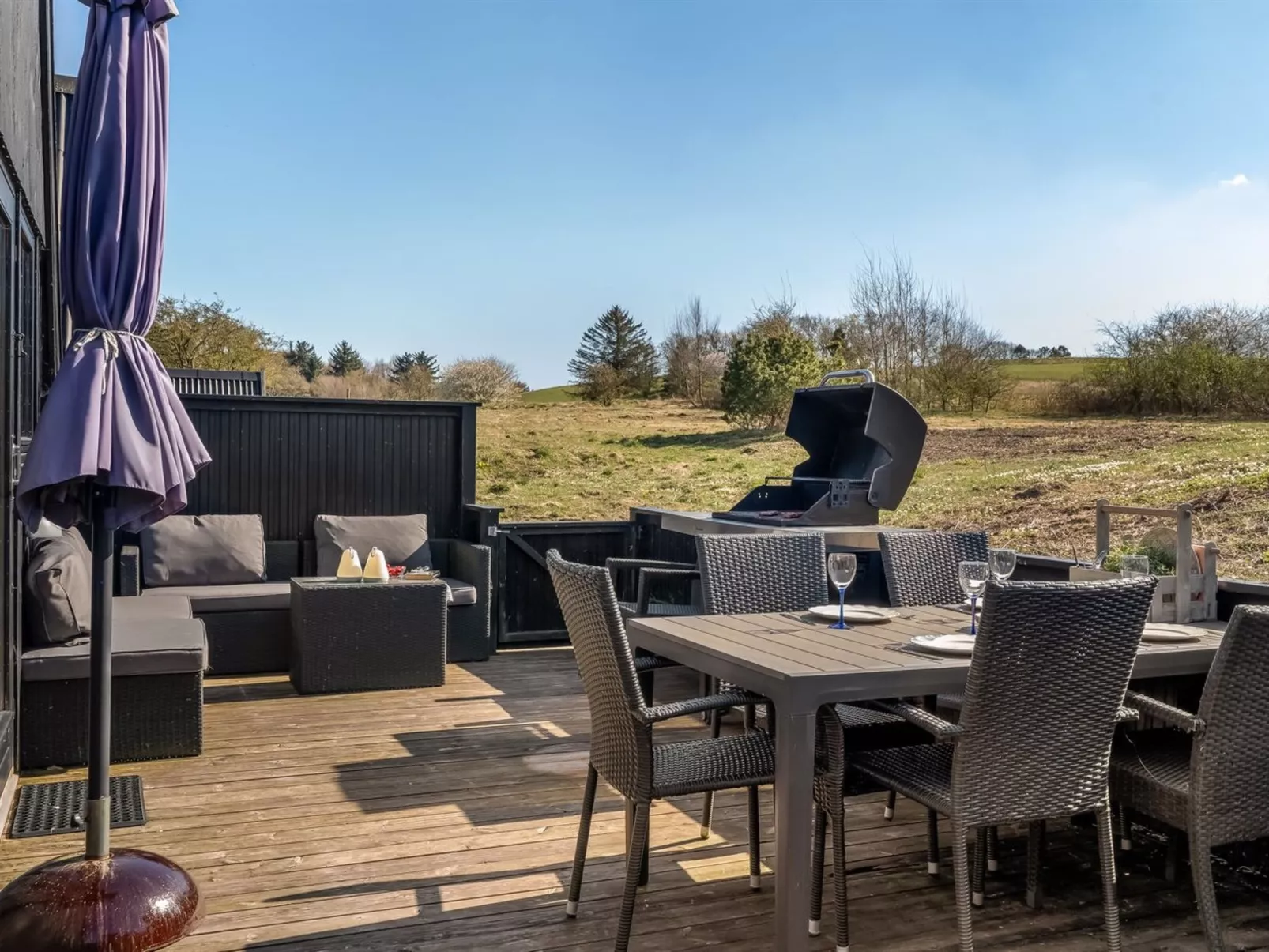 "Kauno" - 16km to the fjord-Buiten