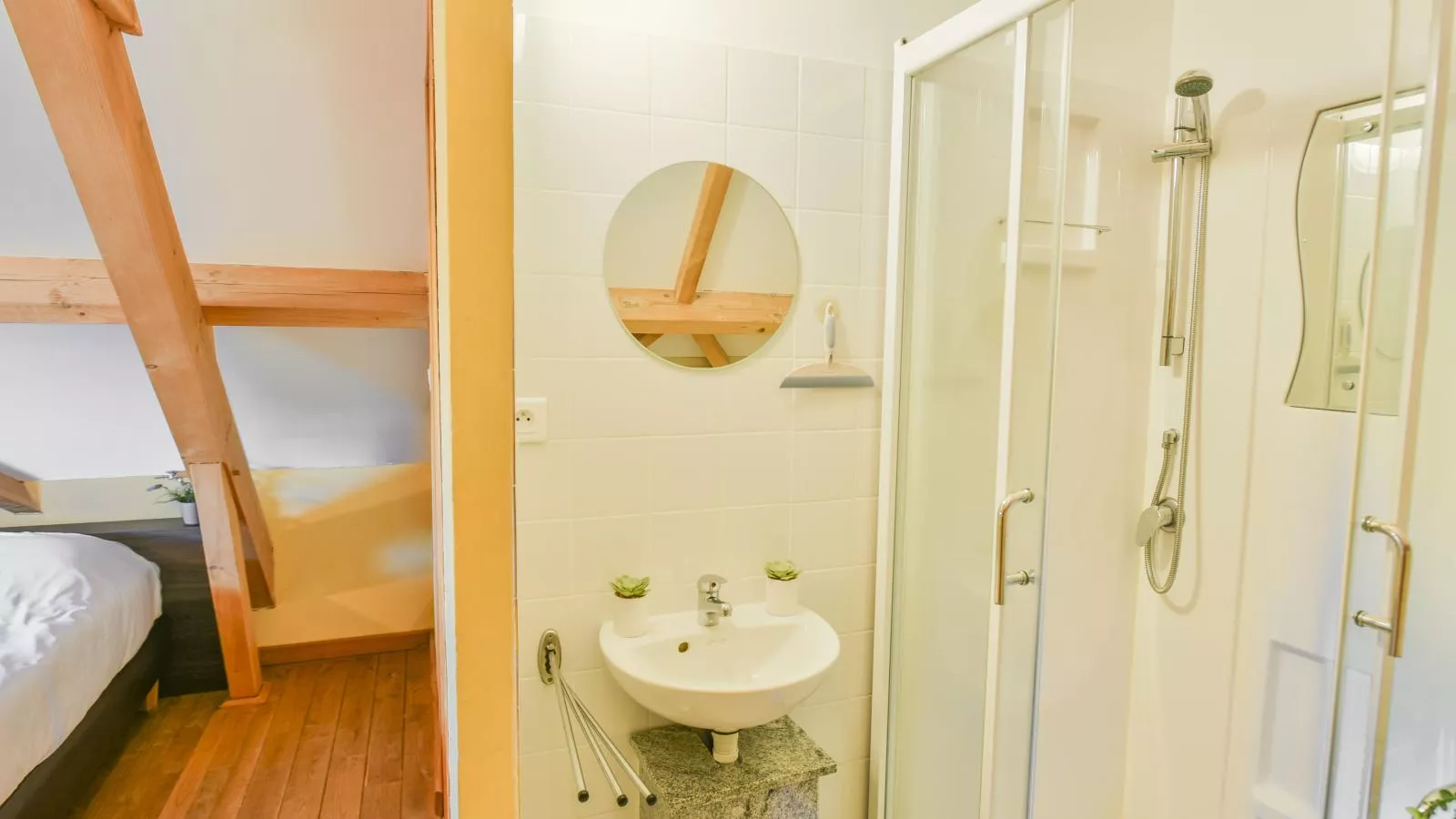 Lac Bleu Nr 38-Badkamer