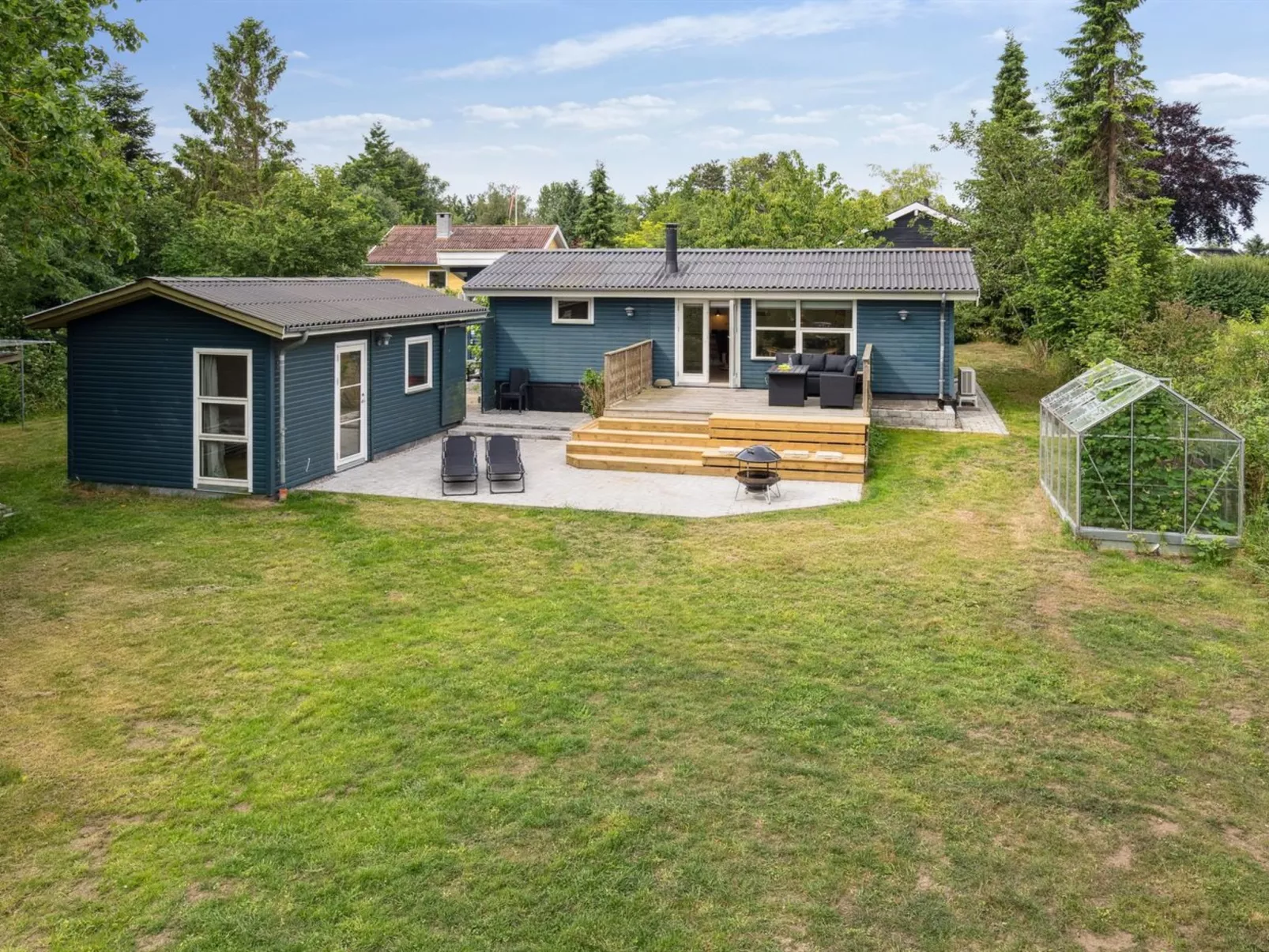 "Esme" - 225m to the fjord-Buiten