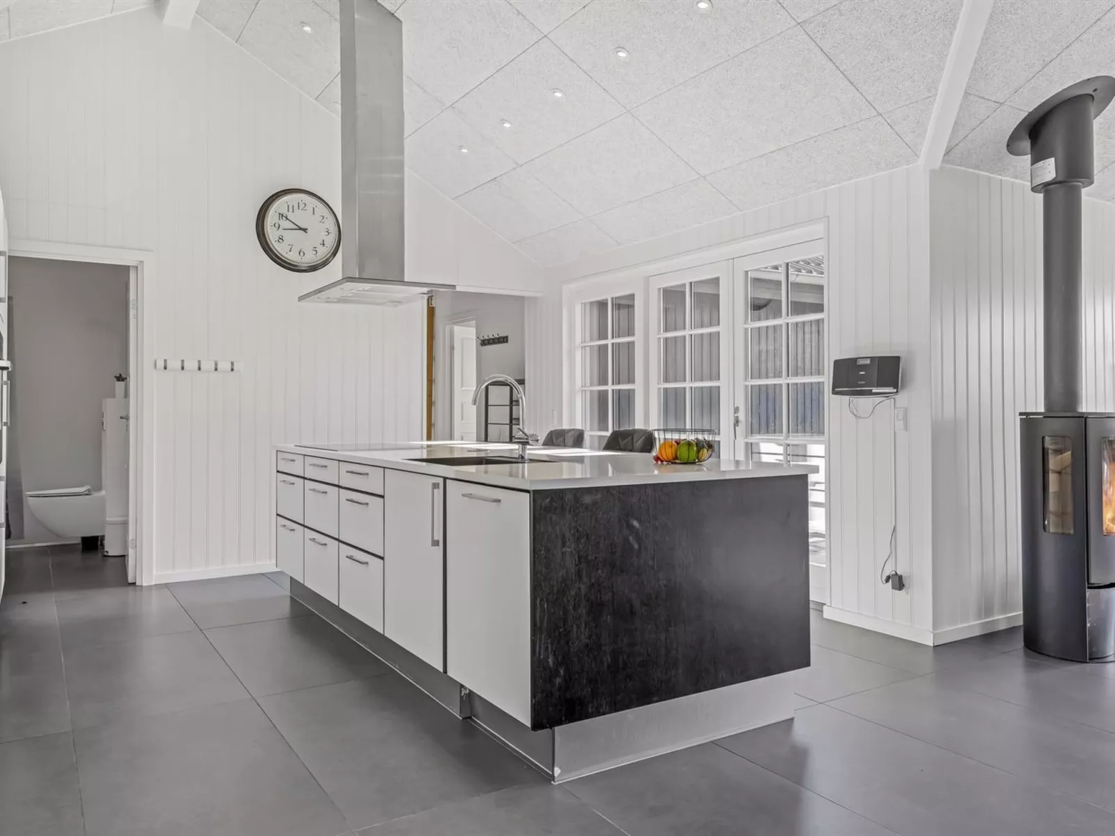 "Annina" - 250m from the sea-Binnen