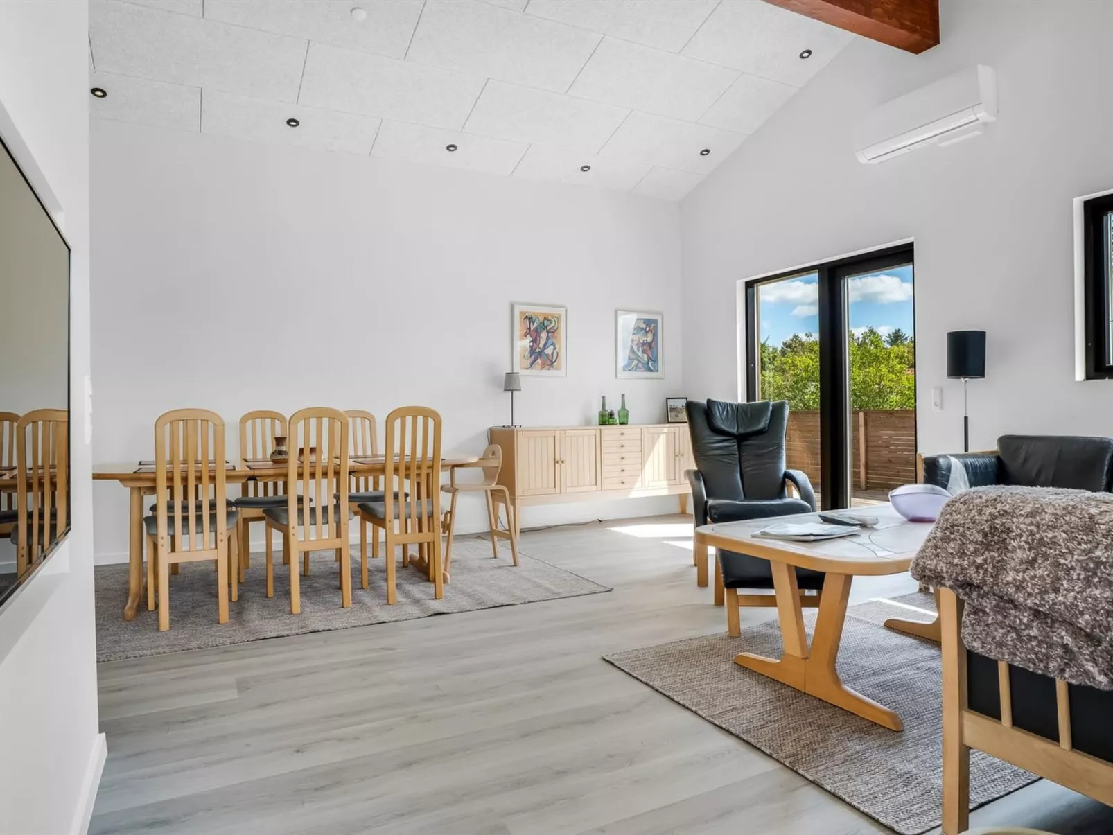 "Jerrik" - 200m from the sea-Binnen