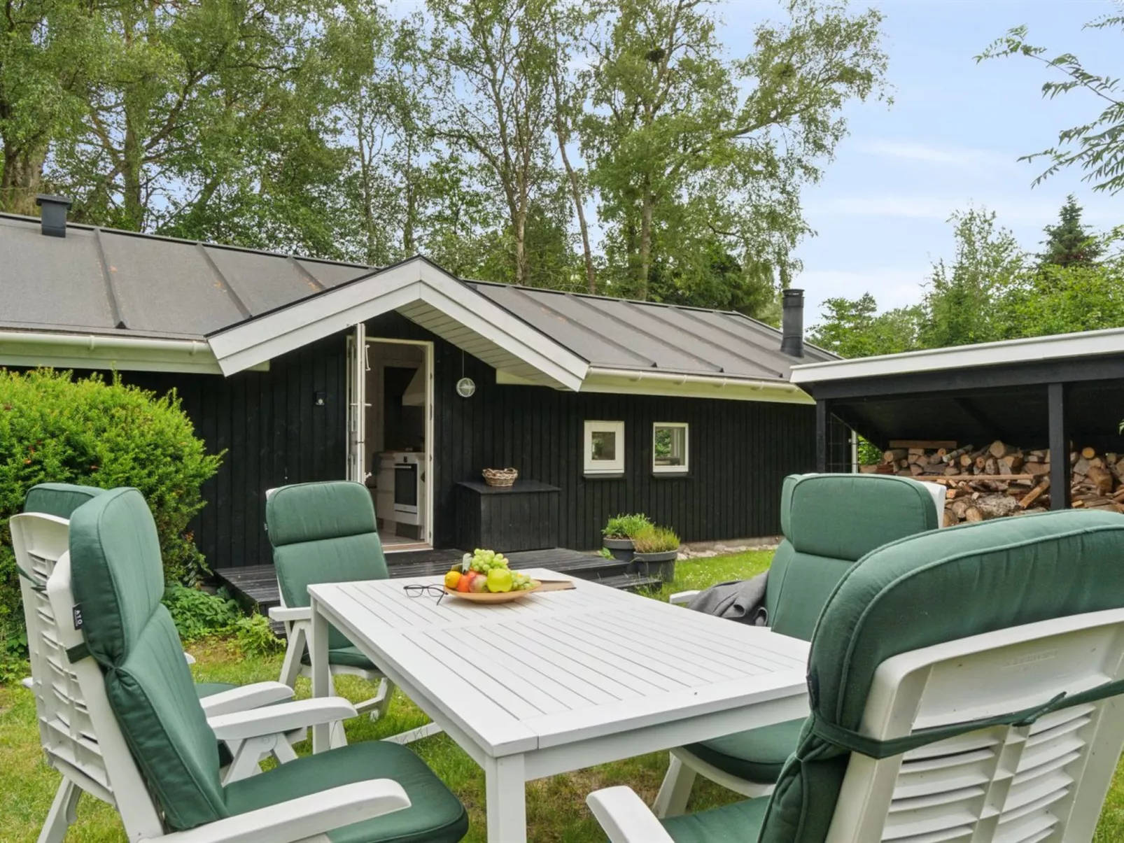 "Tekla" -  from the sea-Buiten