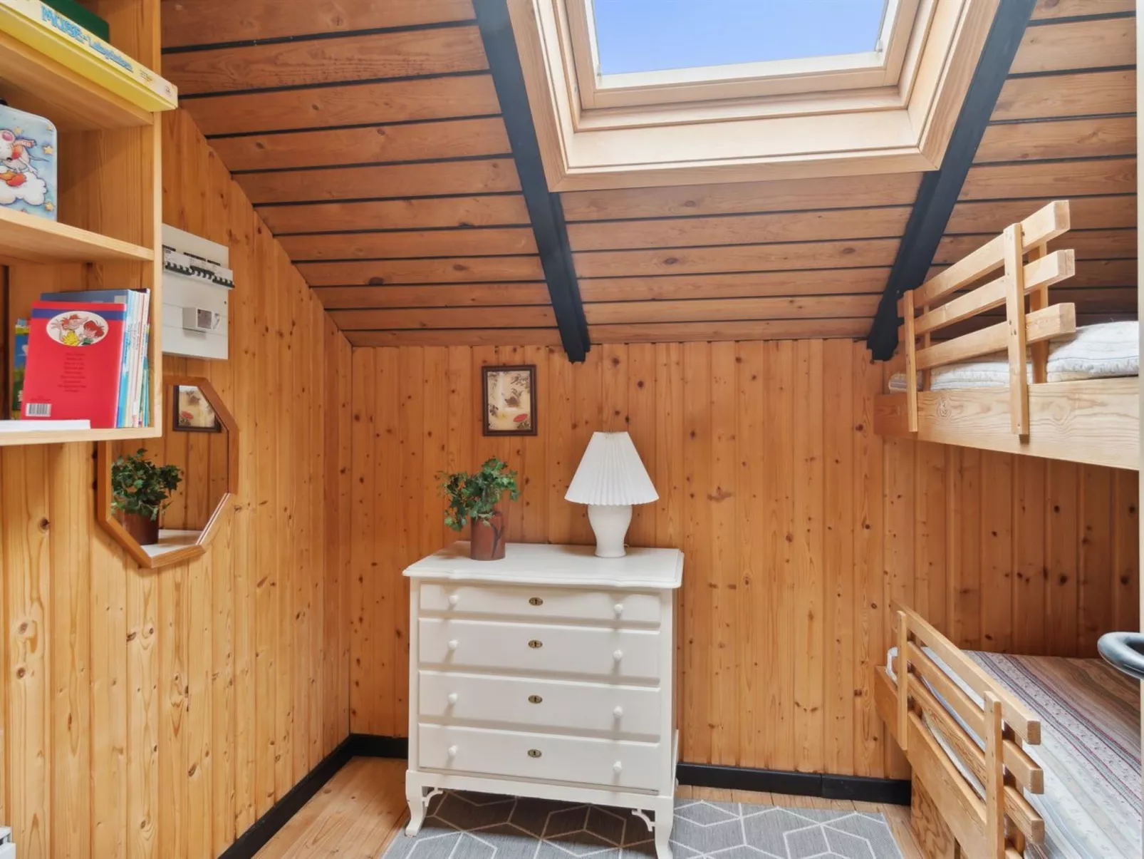 "Aaltje" - 800m from the sea-Binnen