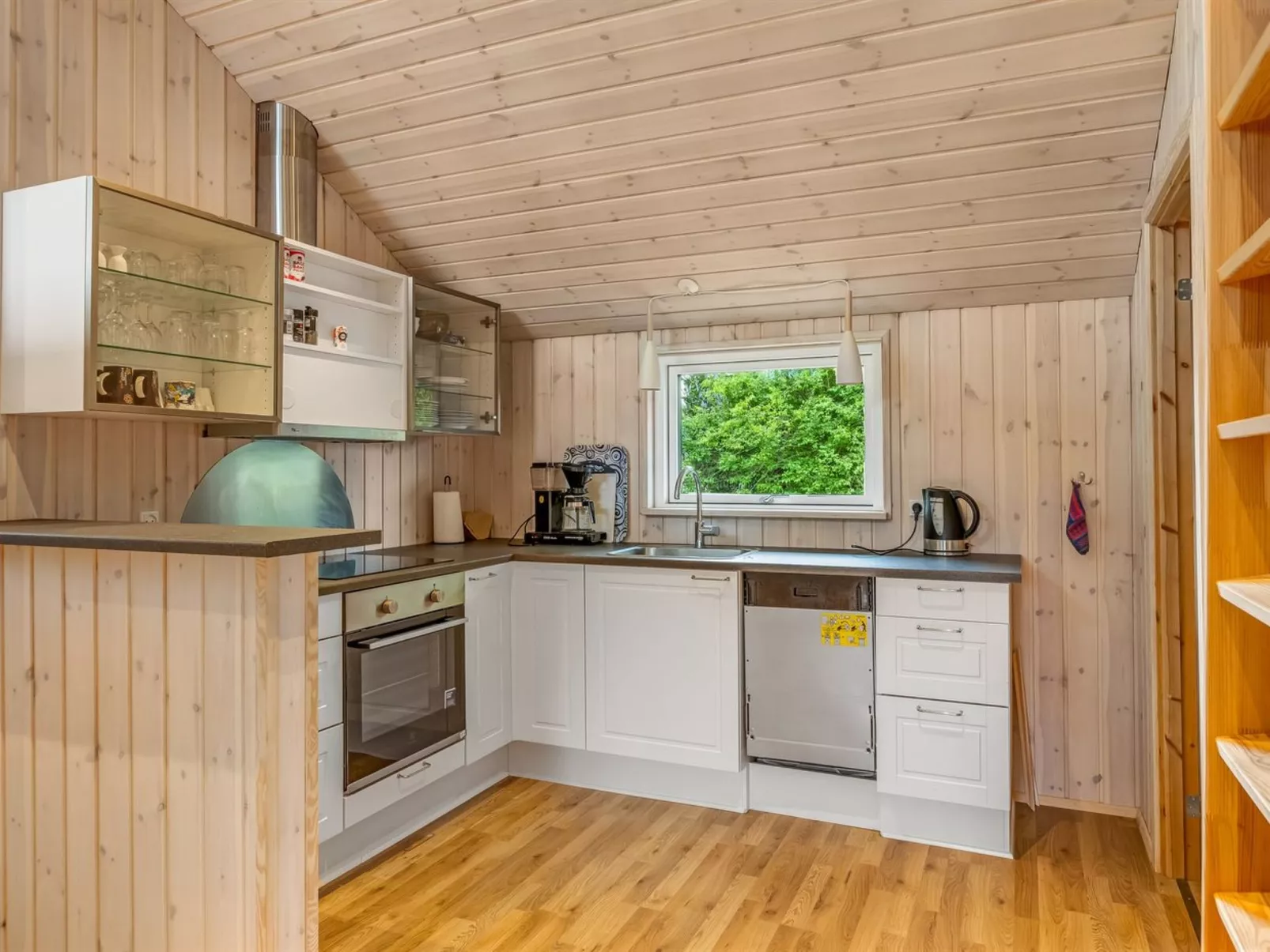 "Gabriele" - 50m from the sea-Binnen