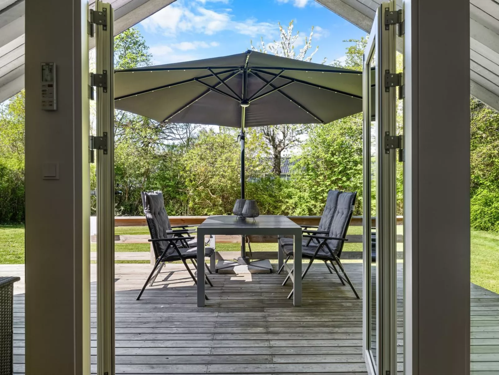 "Lovis" - 570m from the sea-Buiten