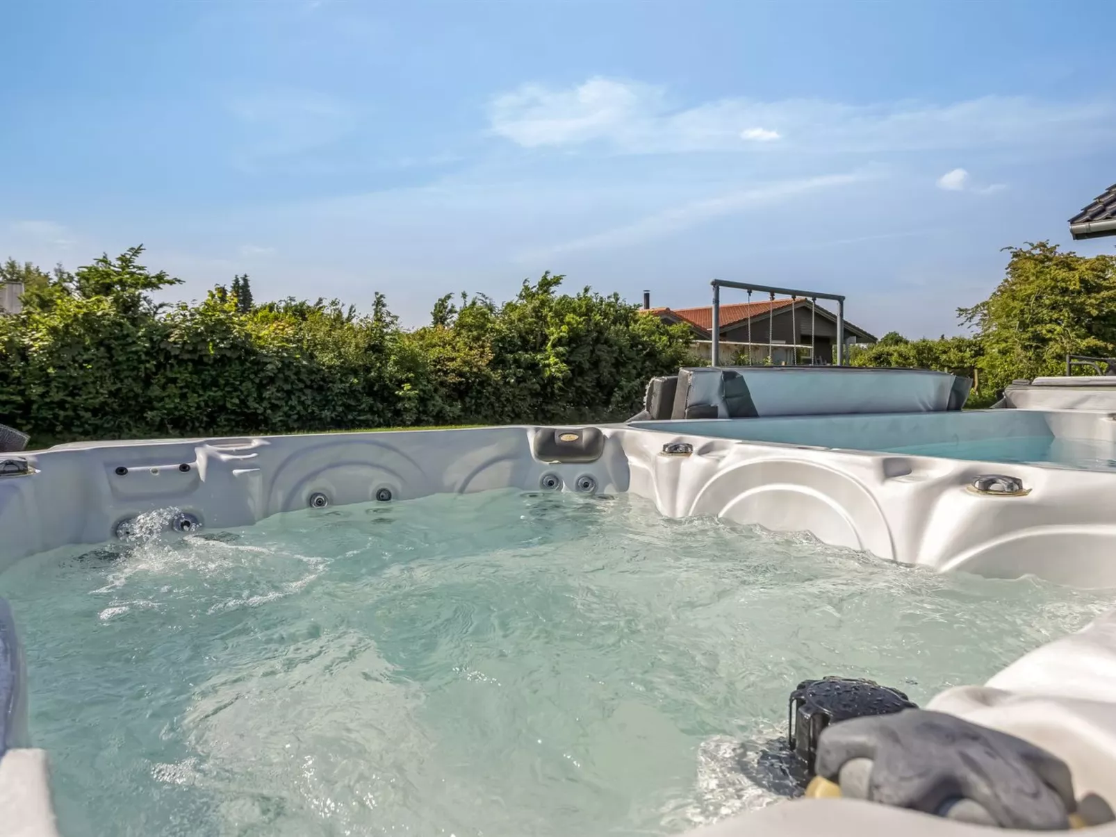 "Bernadine" - 500m from the sea-Binnen