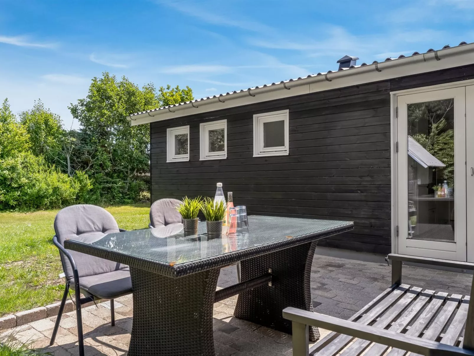 "Tellervo" -  from the sea-Buiten