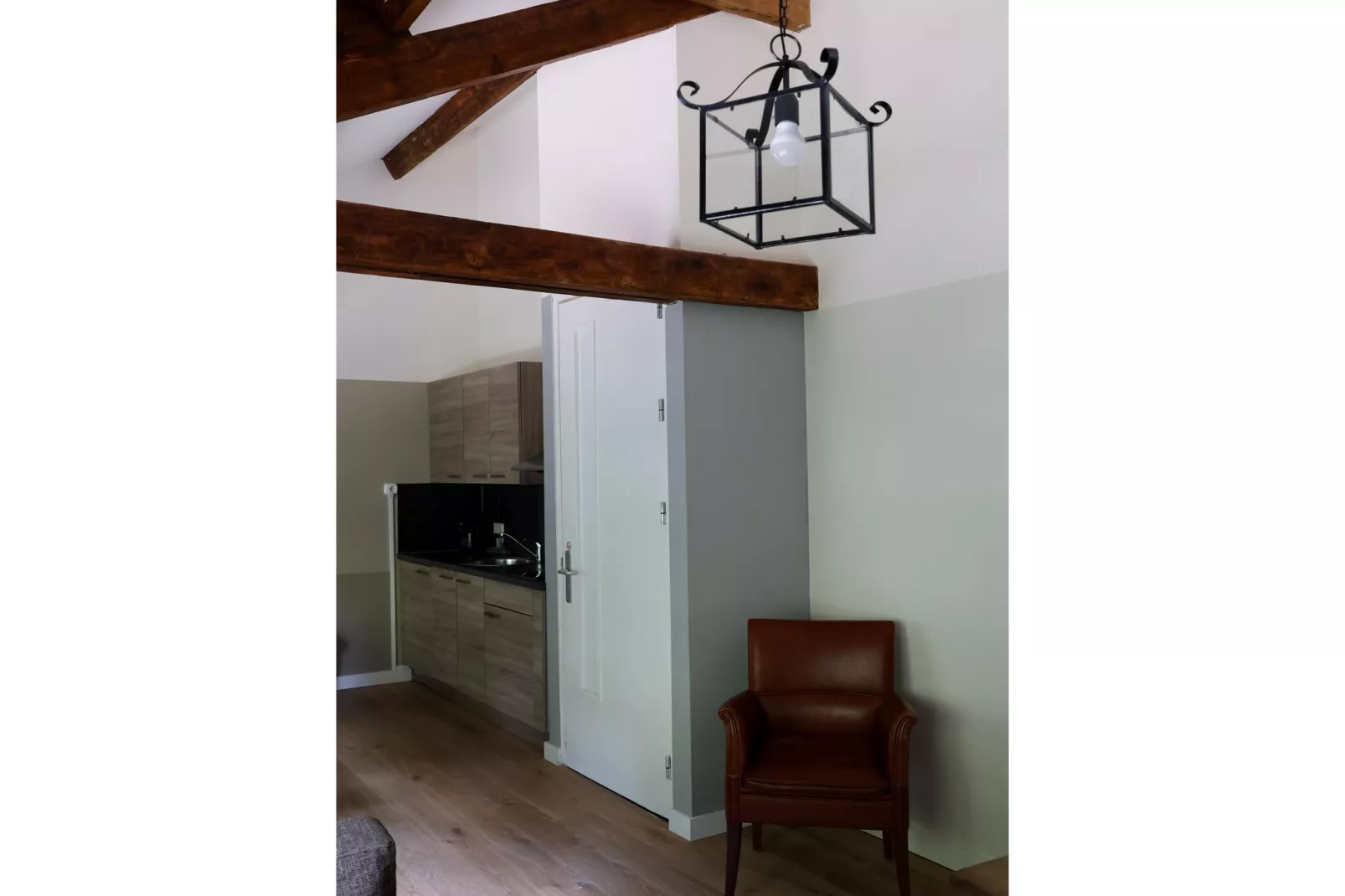 Luxe appartement Nous - Begane grond-Keuken