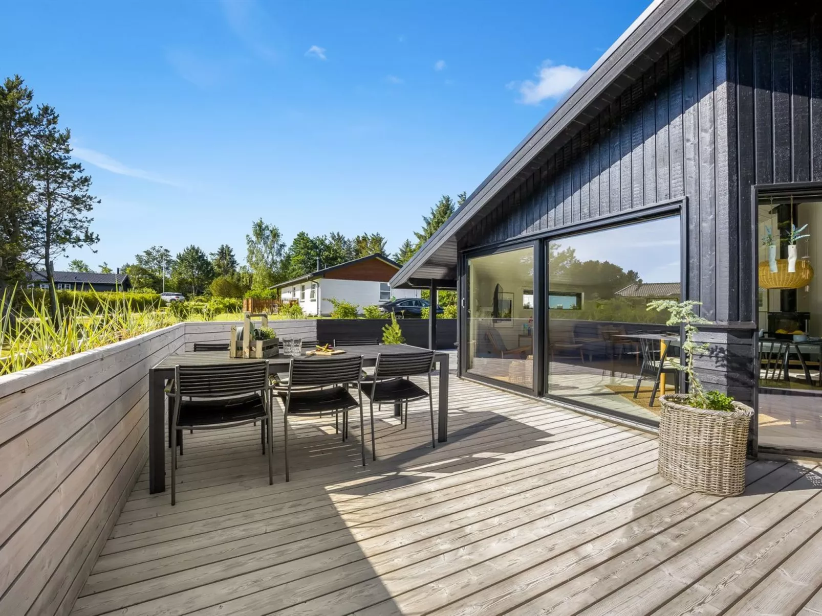 "Verner" - 990m from the sea-Buiten