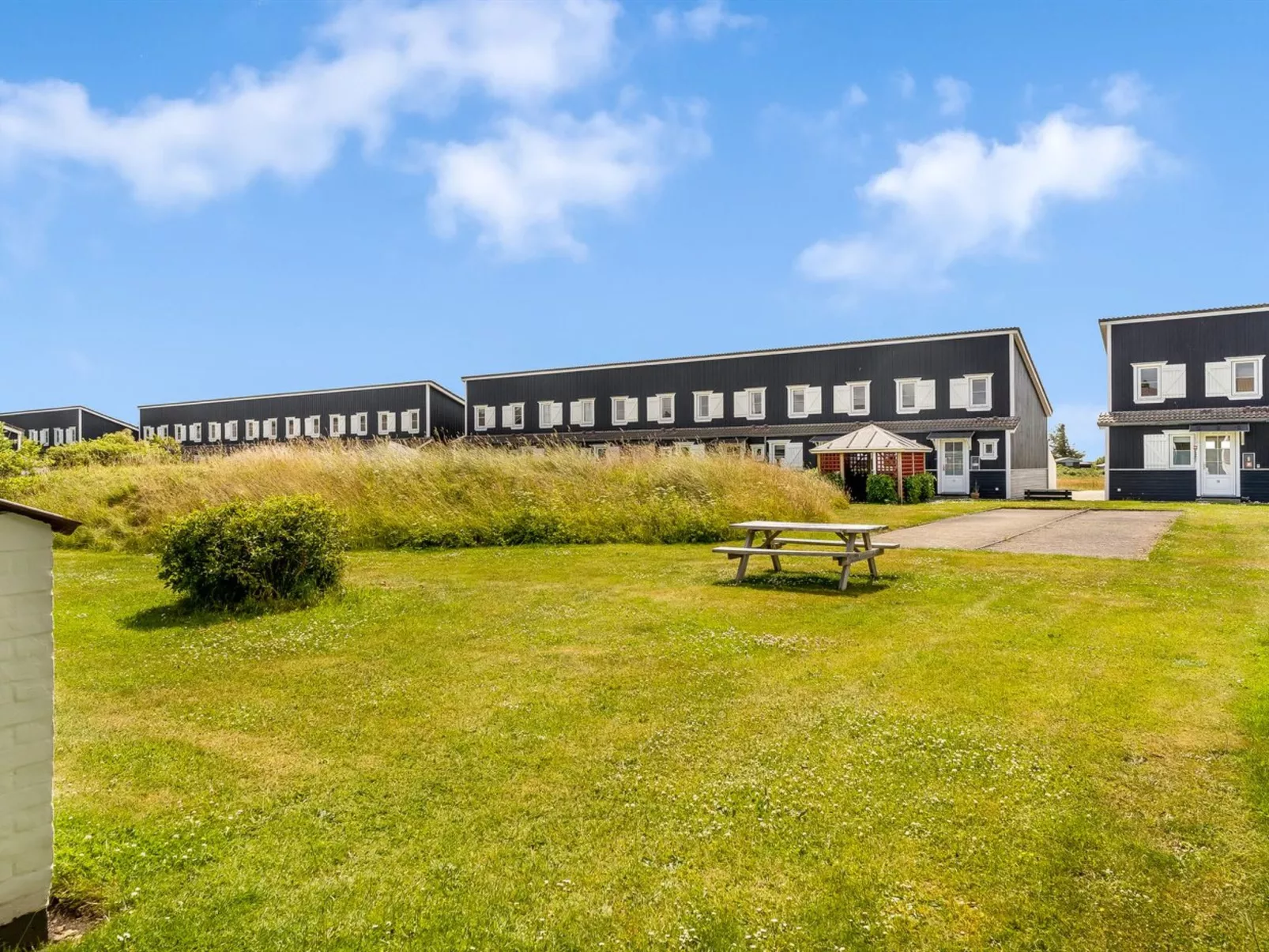 "Barrit" - 50m to the fjord-Buiten