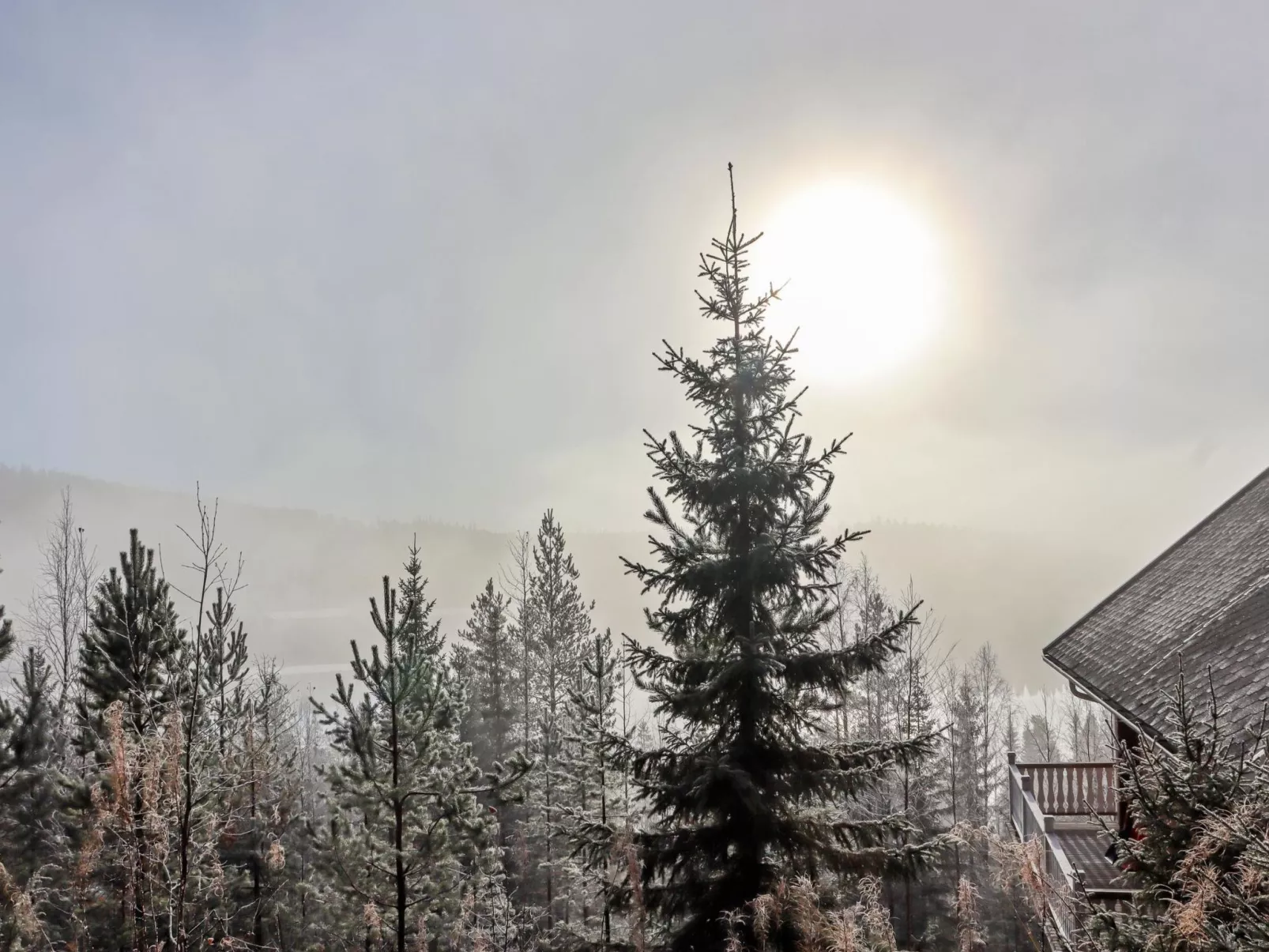 Mukalilla, paritalo sis loppusiivouksen-Binnen