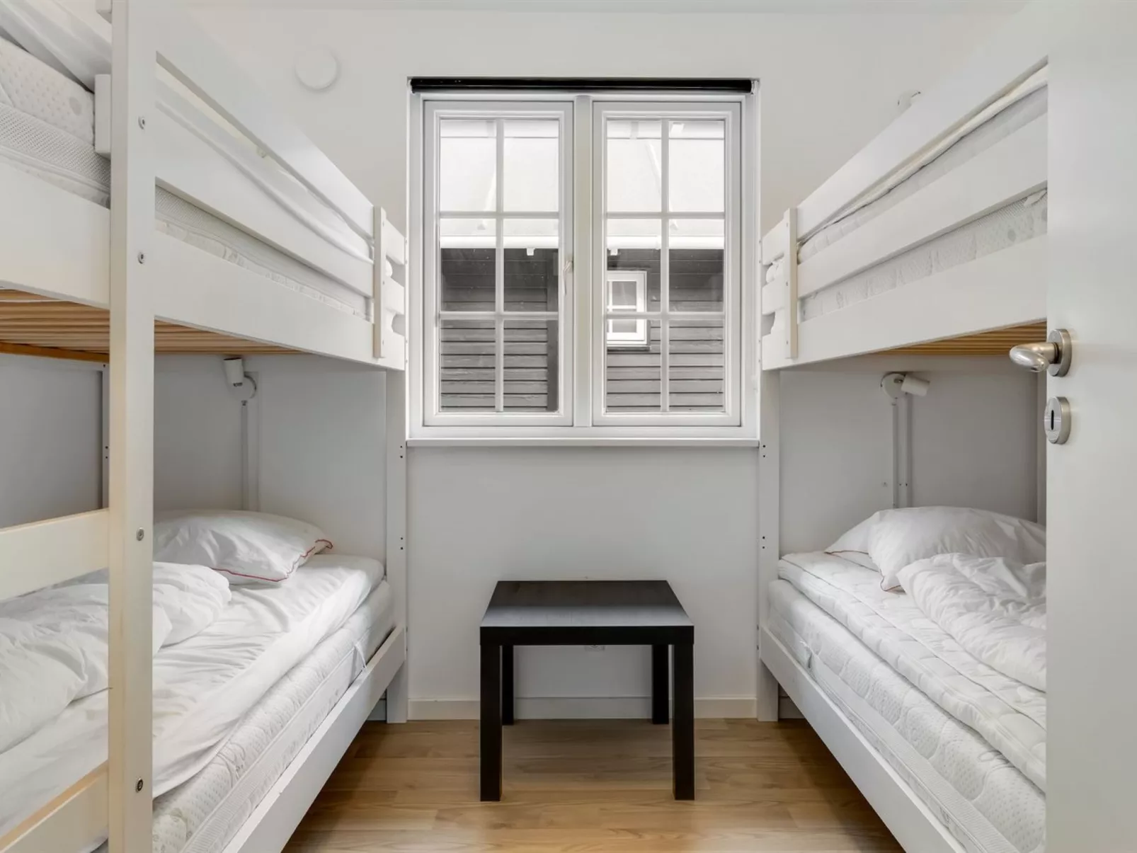 "Farman" - 150m from the sea-Binnen