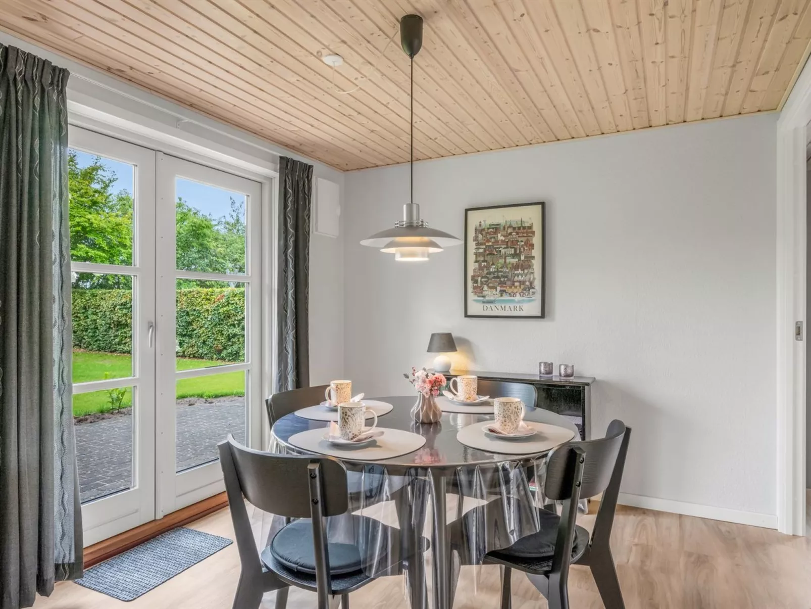 "Roland" - 200m to the fjord-Binnen