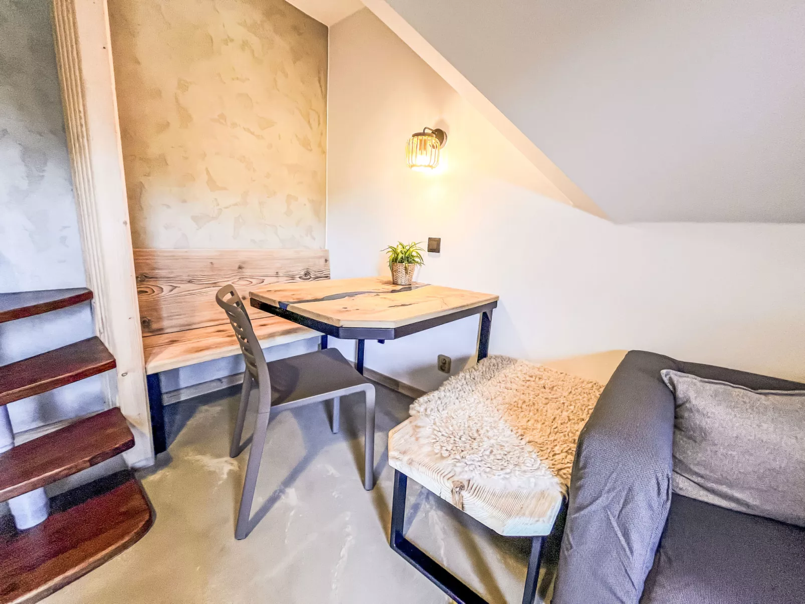 Sachrův Kopec-Binnen