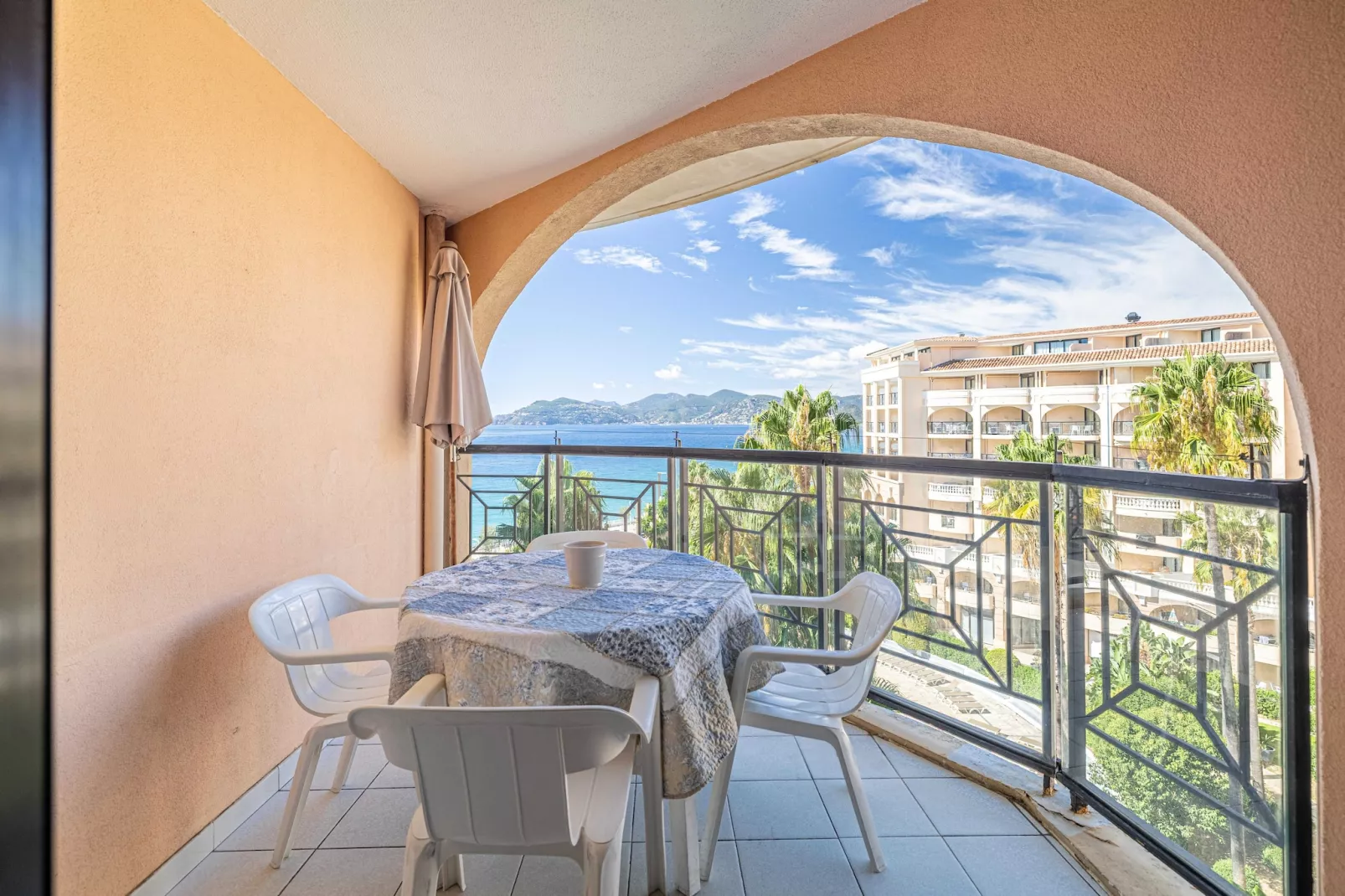 OP-6-VERRERIE-Niet-getagd