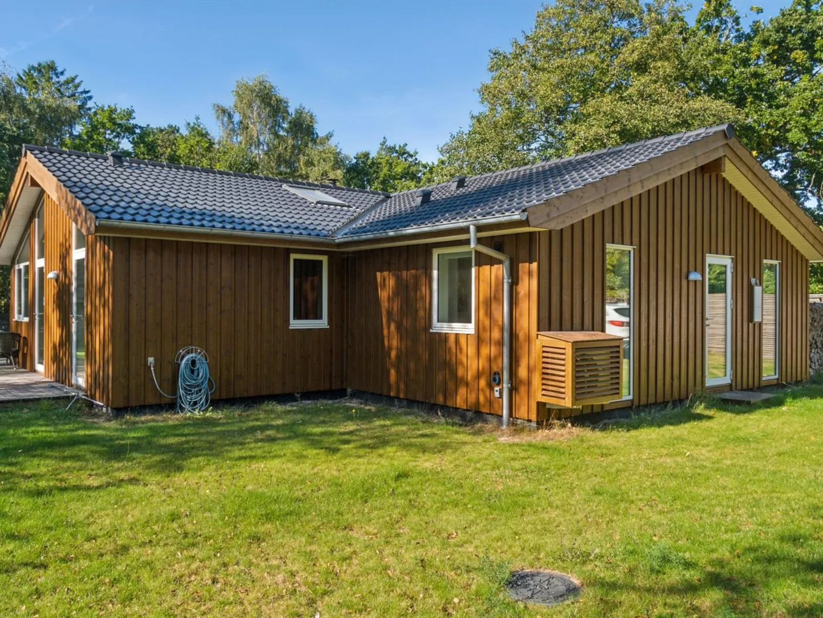 "Ovine" - 1.2km to the fjord-Buiten