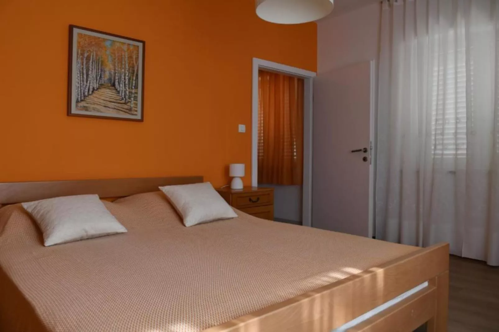 One Bedroom Apartment with Terrace and Garden View-Slaapkamer