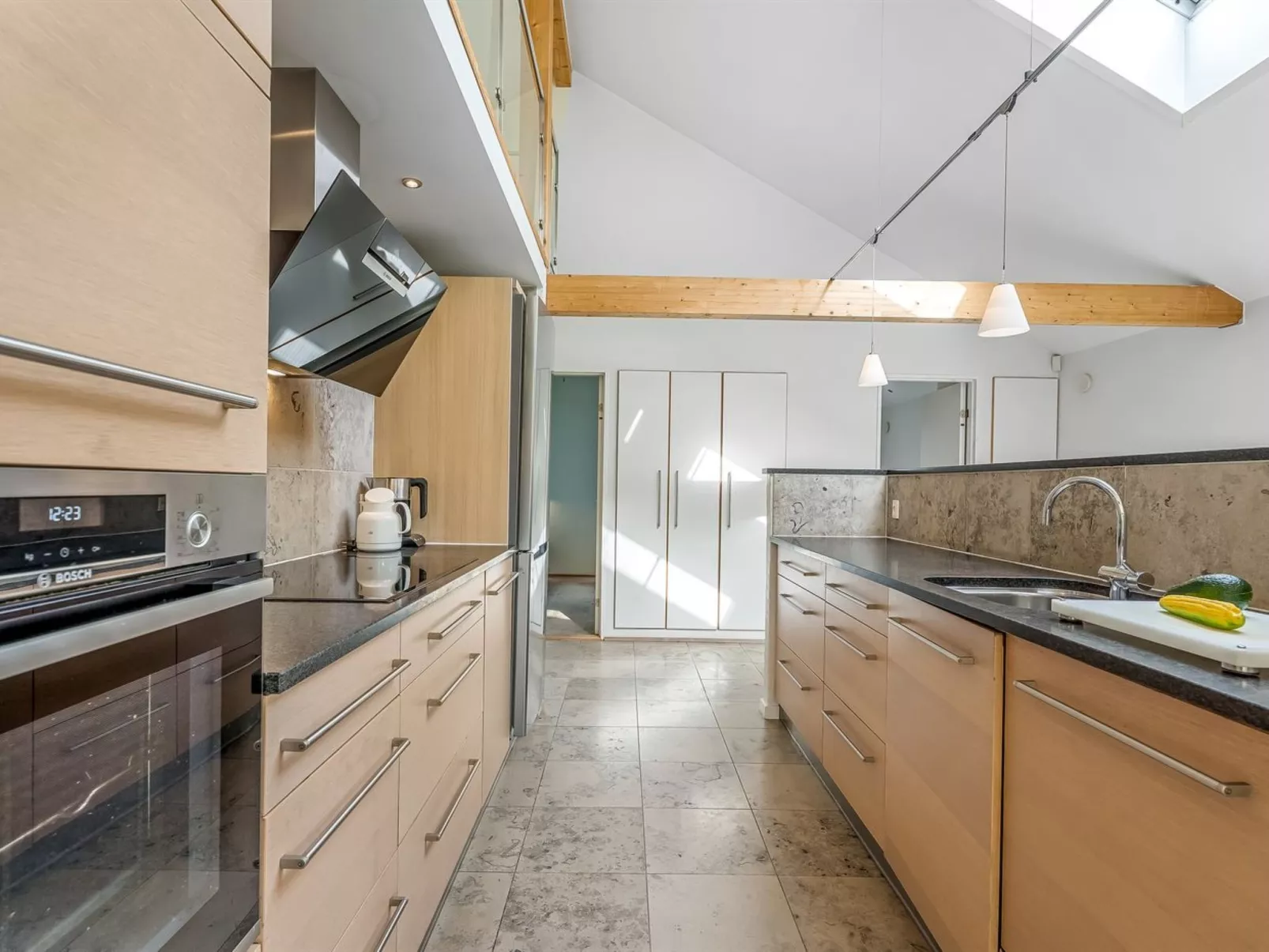 "Talitha" - 40m from the sea-Binnen