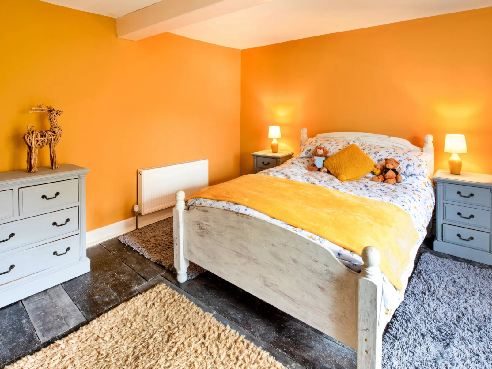 Islip Mill House - Beautiful Riverside Home-Binnen