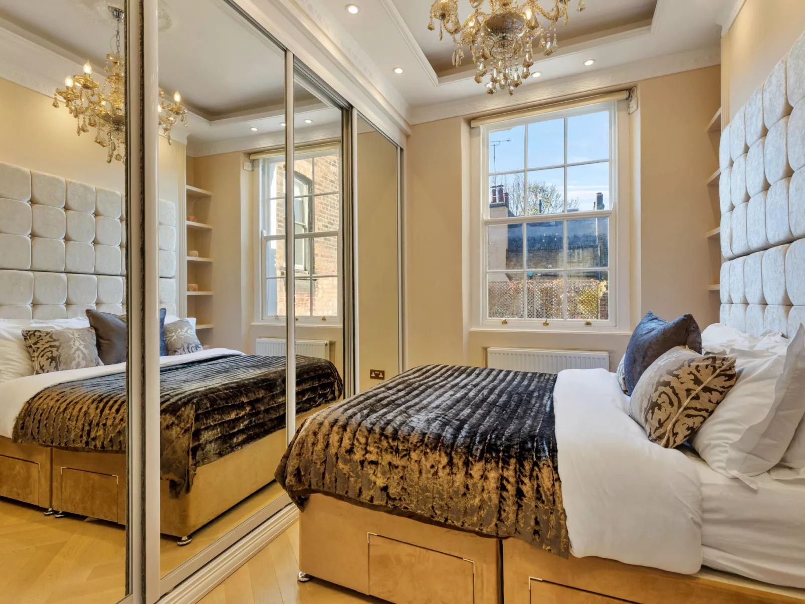 The Marylebone Marilyn-Binnen