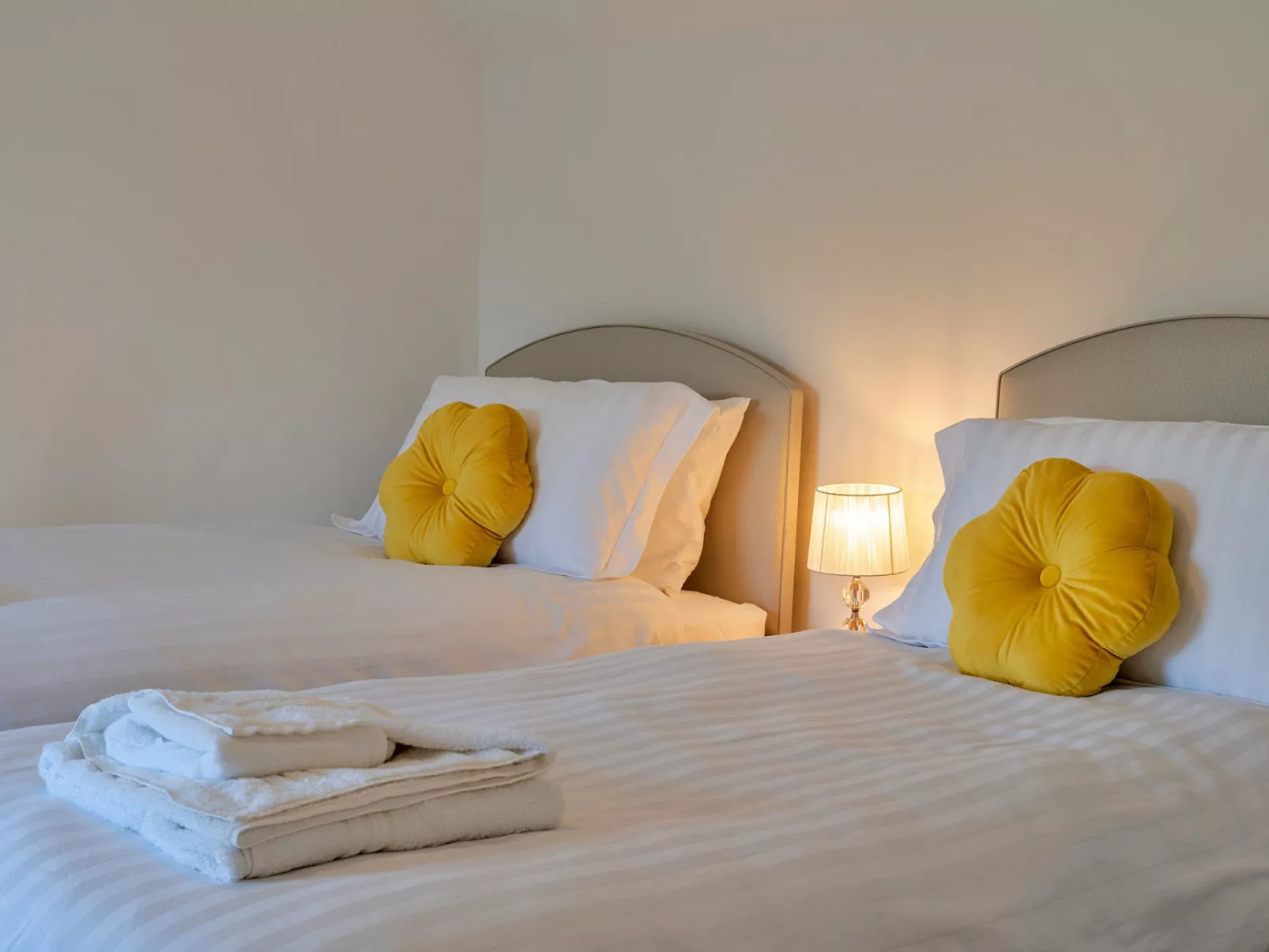 Trethew Cottage-Binnen