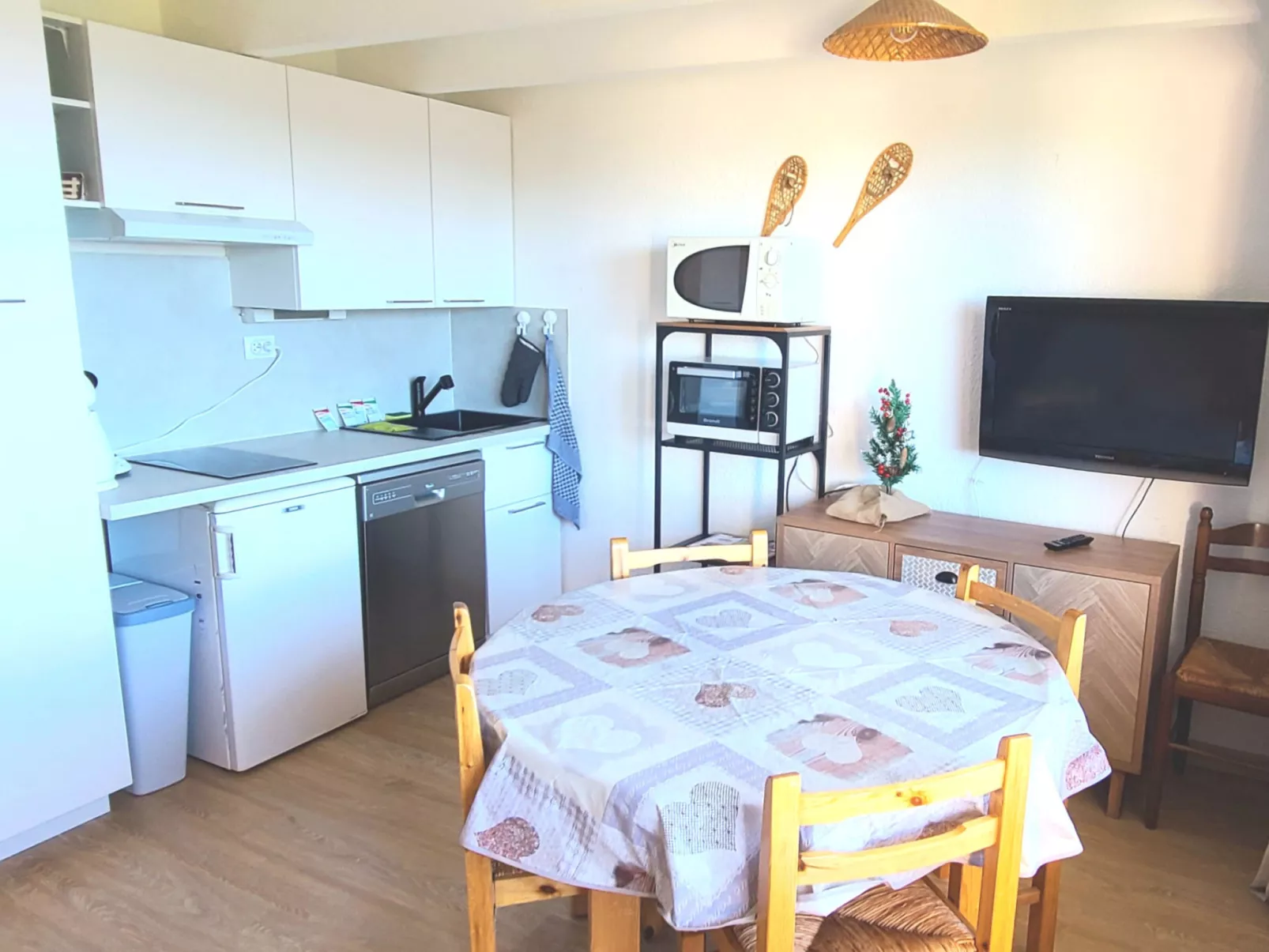 Le Vernon N 406 - ST5-Binnen