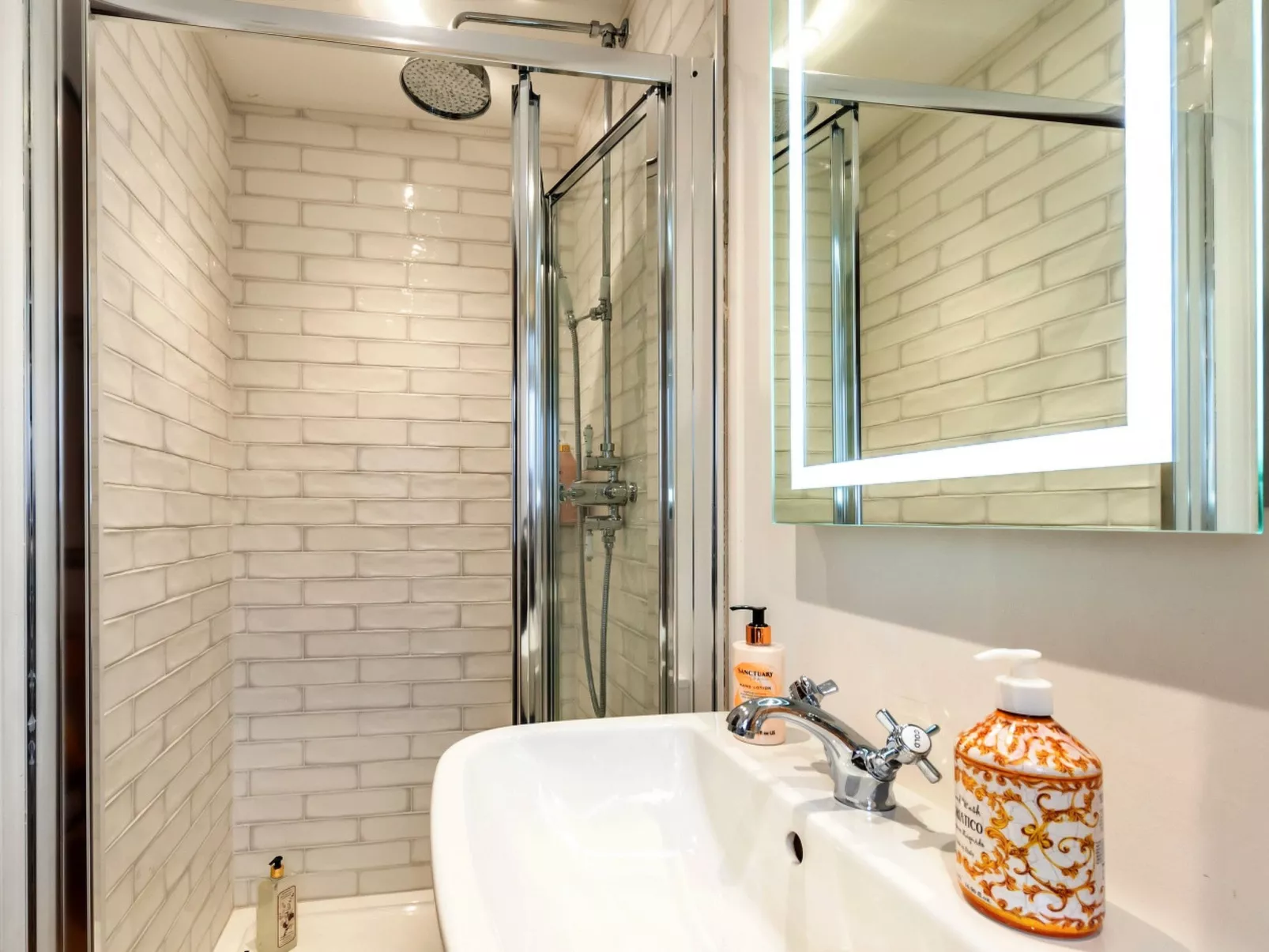 South Downs Lodge-Binnen