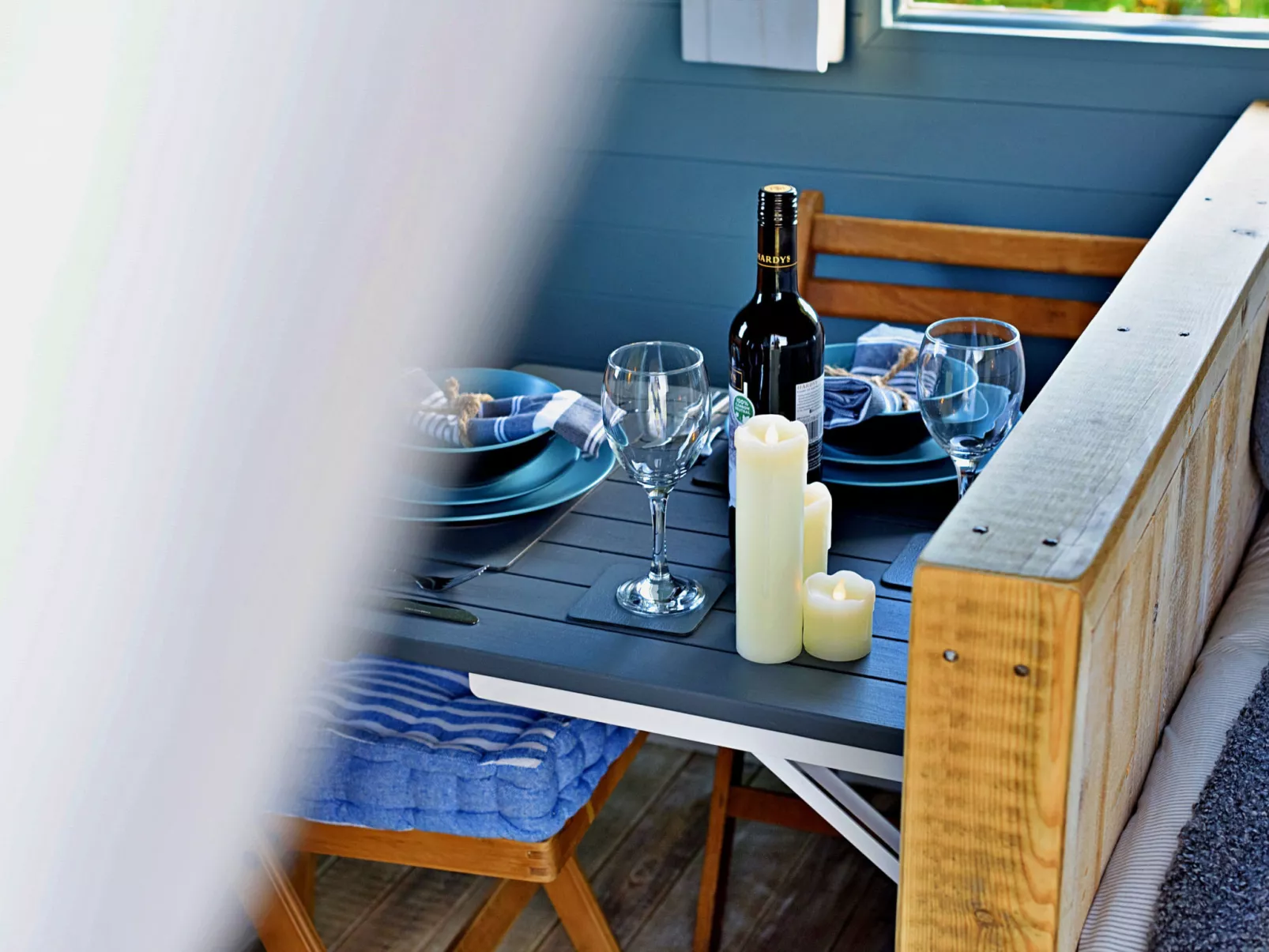 'Susanna' Poachers Hut-Binnen