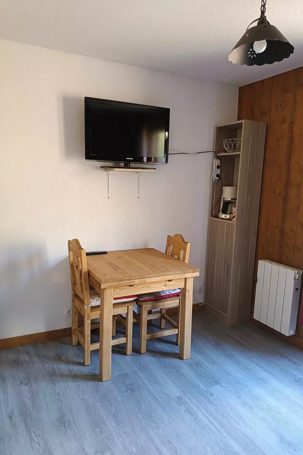 Les Ecureuils B - Binnen