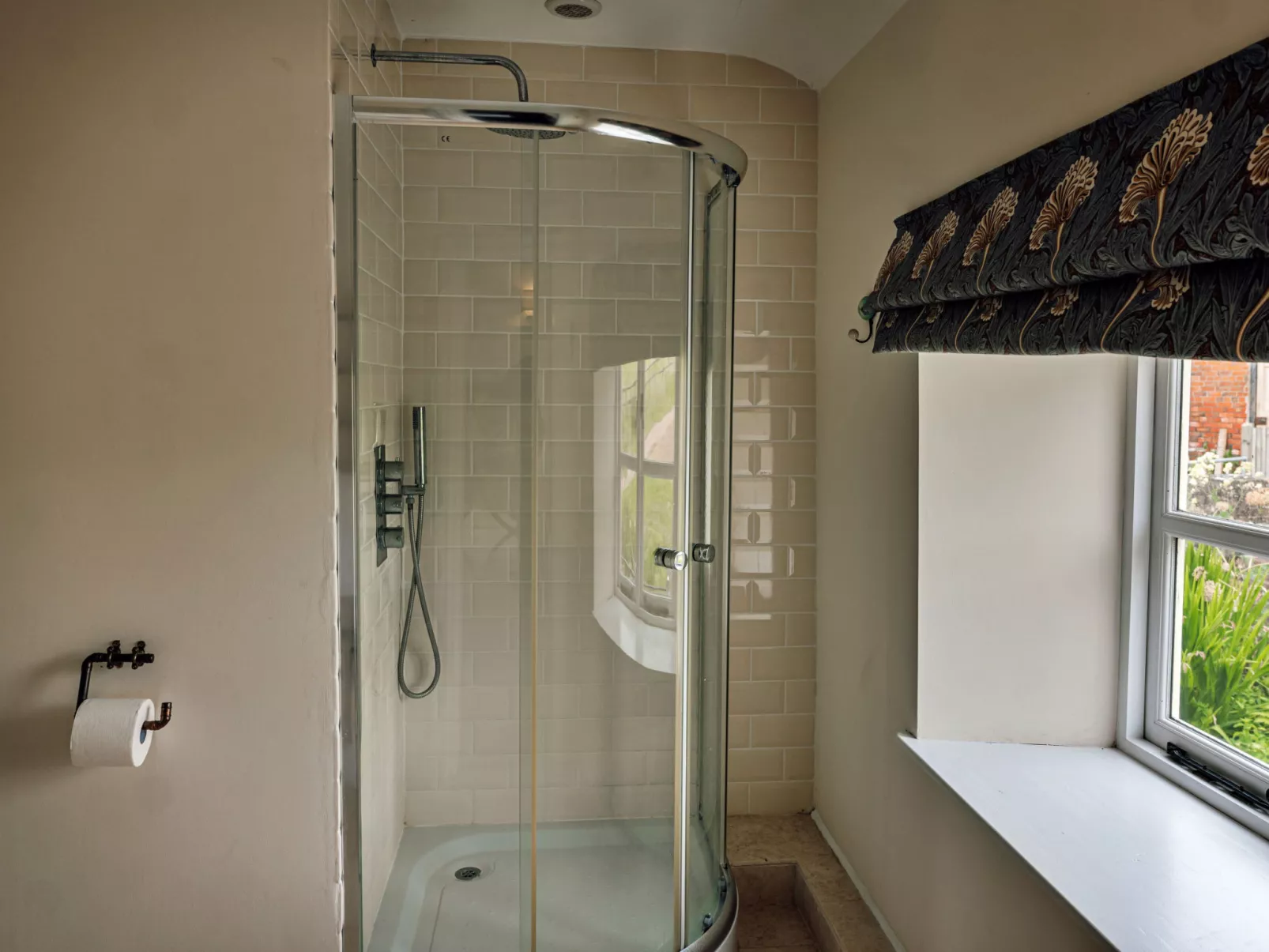 Beili Glas Cottage-Binnen