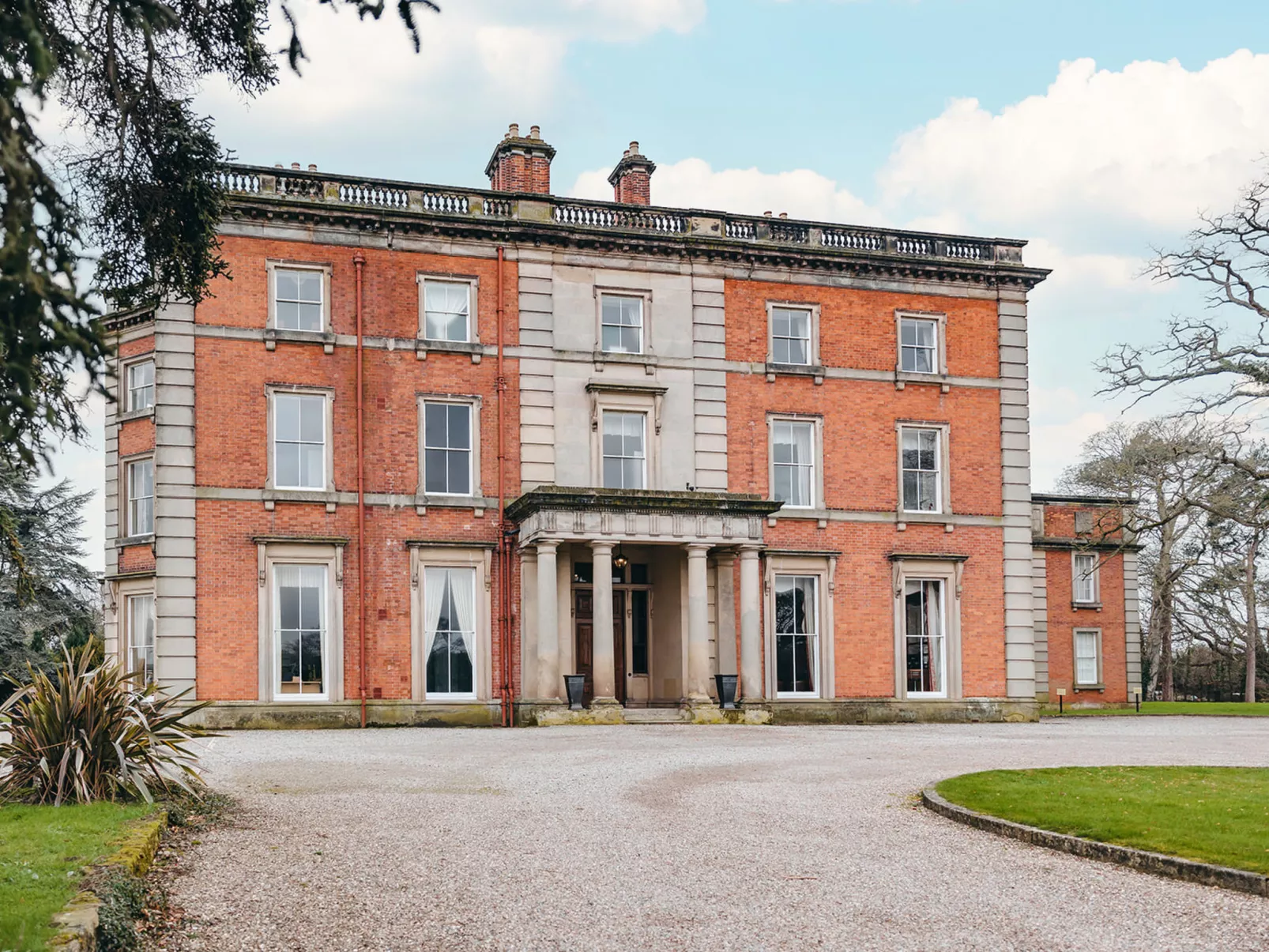 Netley Hall - Peach Tree-Buiten