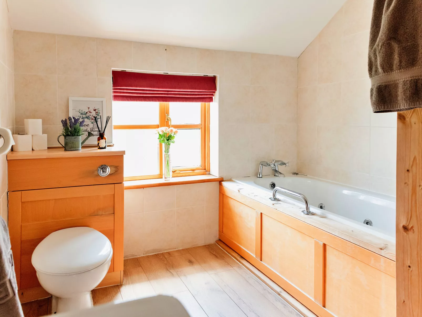 The Welsh Farmhouse-Binnen