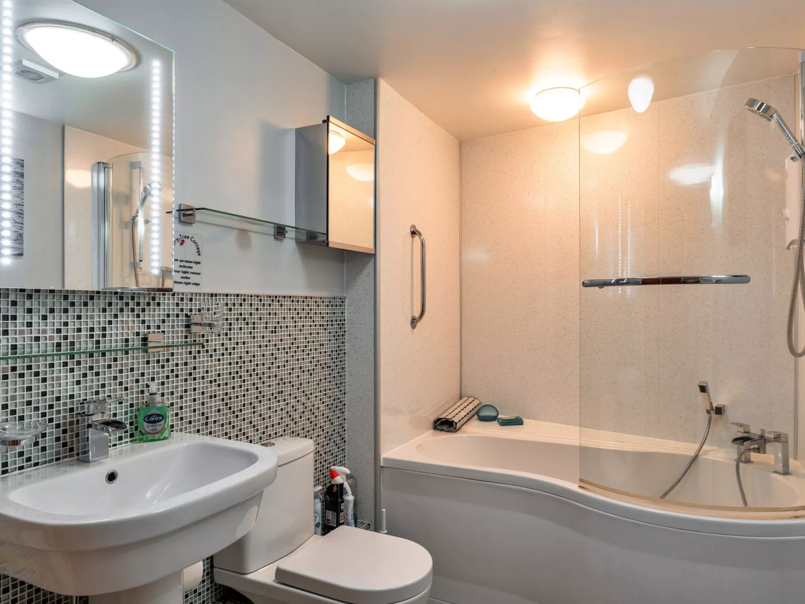 Cherry Tree Cottage-Binnen