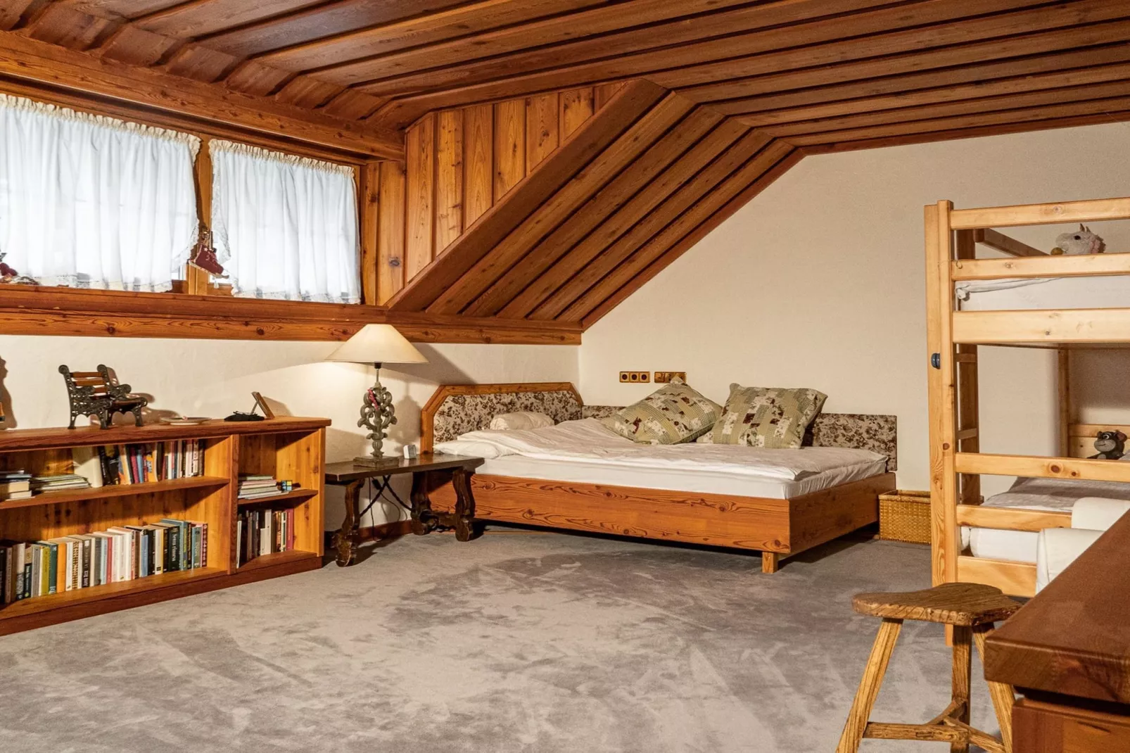 Bad Kleinkirchheim Lush and Spacious Villa with Indoor Pool and Wellness - Seven Bedroom Villa