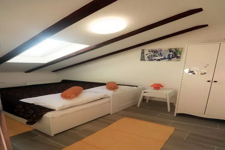 Apartments Clementina Sunrise-Two Bedroom Apartment with Terrace and Sea View (BIG)-Slaapkamer