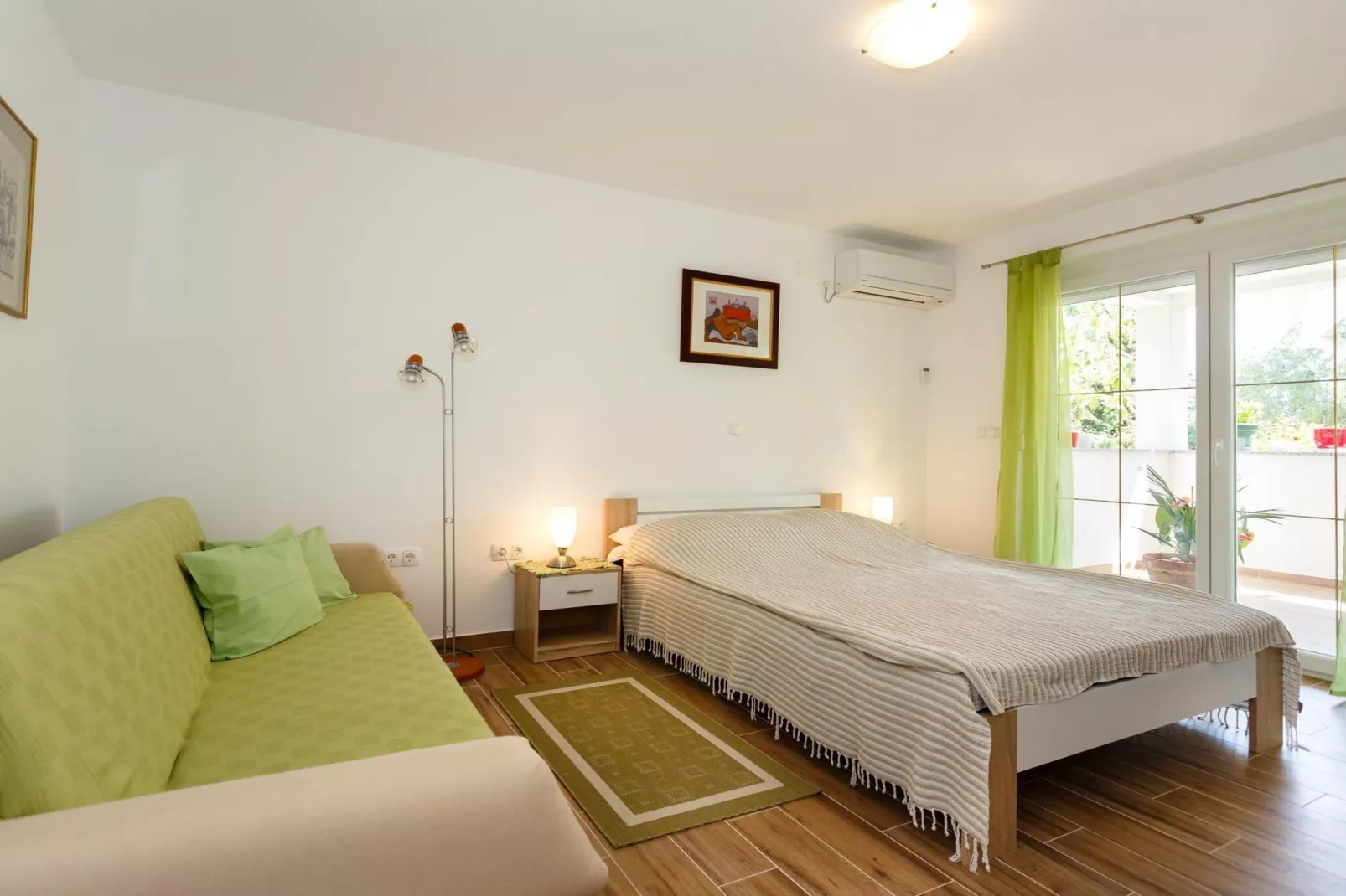 Cozy and Trendy Apartments Krk - Two Bedroom Apartment with Terrace-Slaapkamer