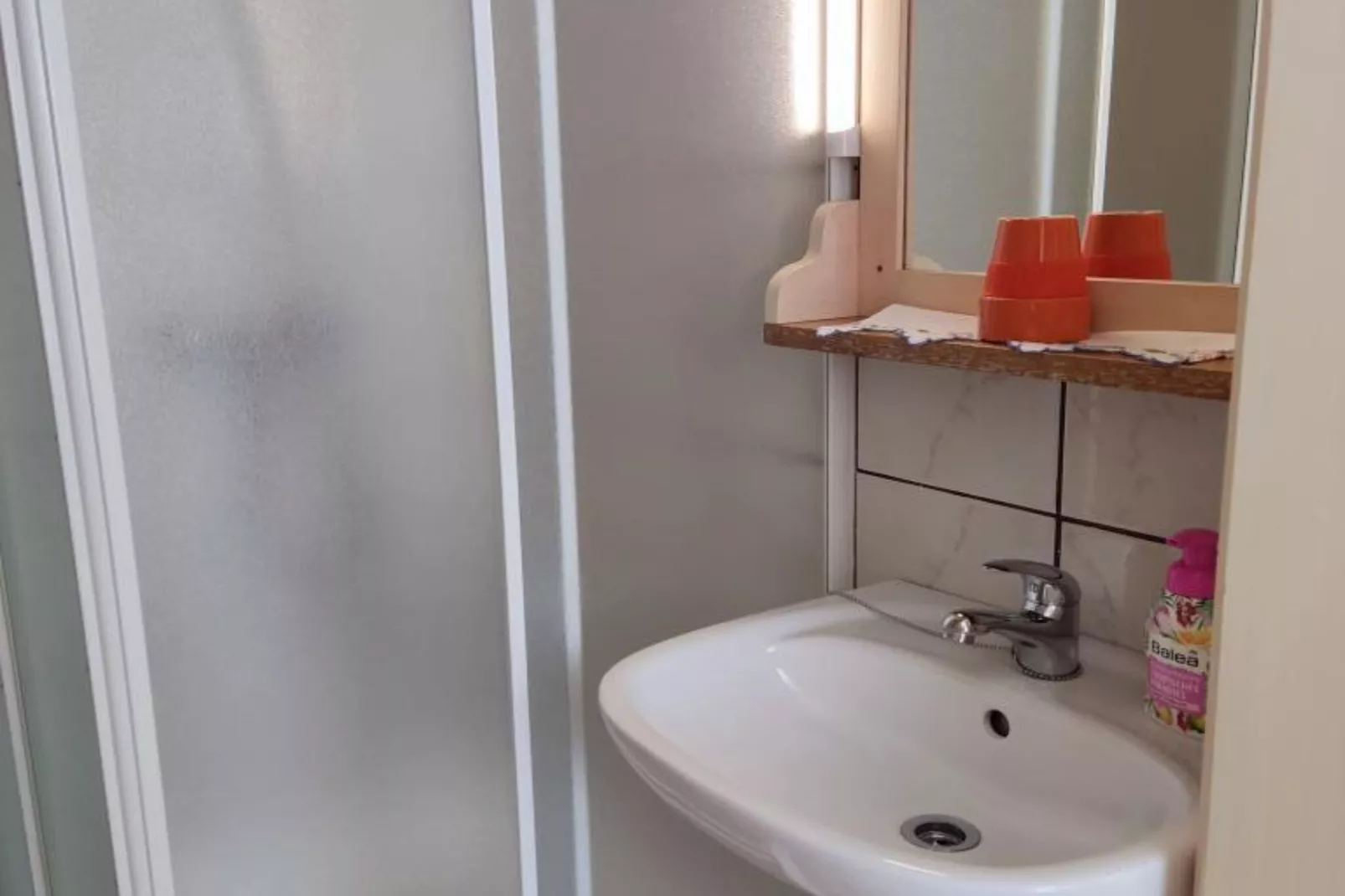 Apartment & Rooms Villa Oliva - Room 1-Badkamer