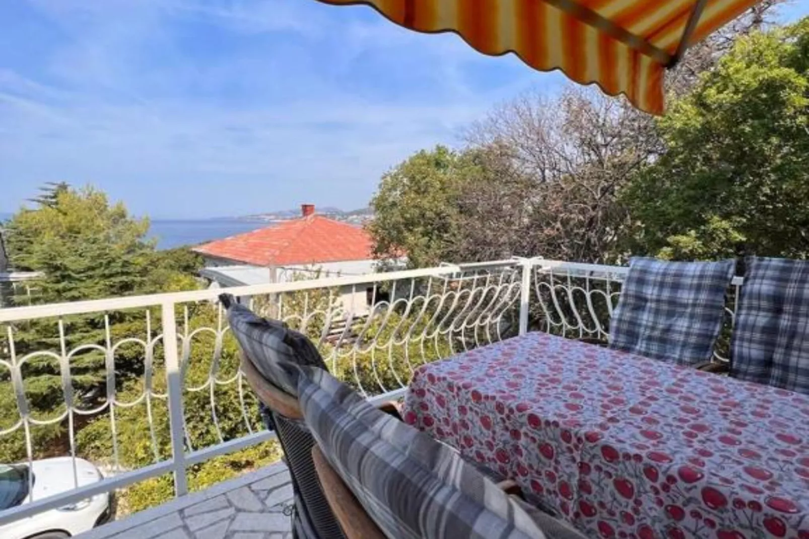 One-Bedroom Apartment With Sea View (A)-Terrasbalkon